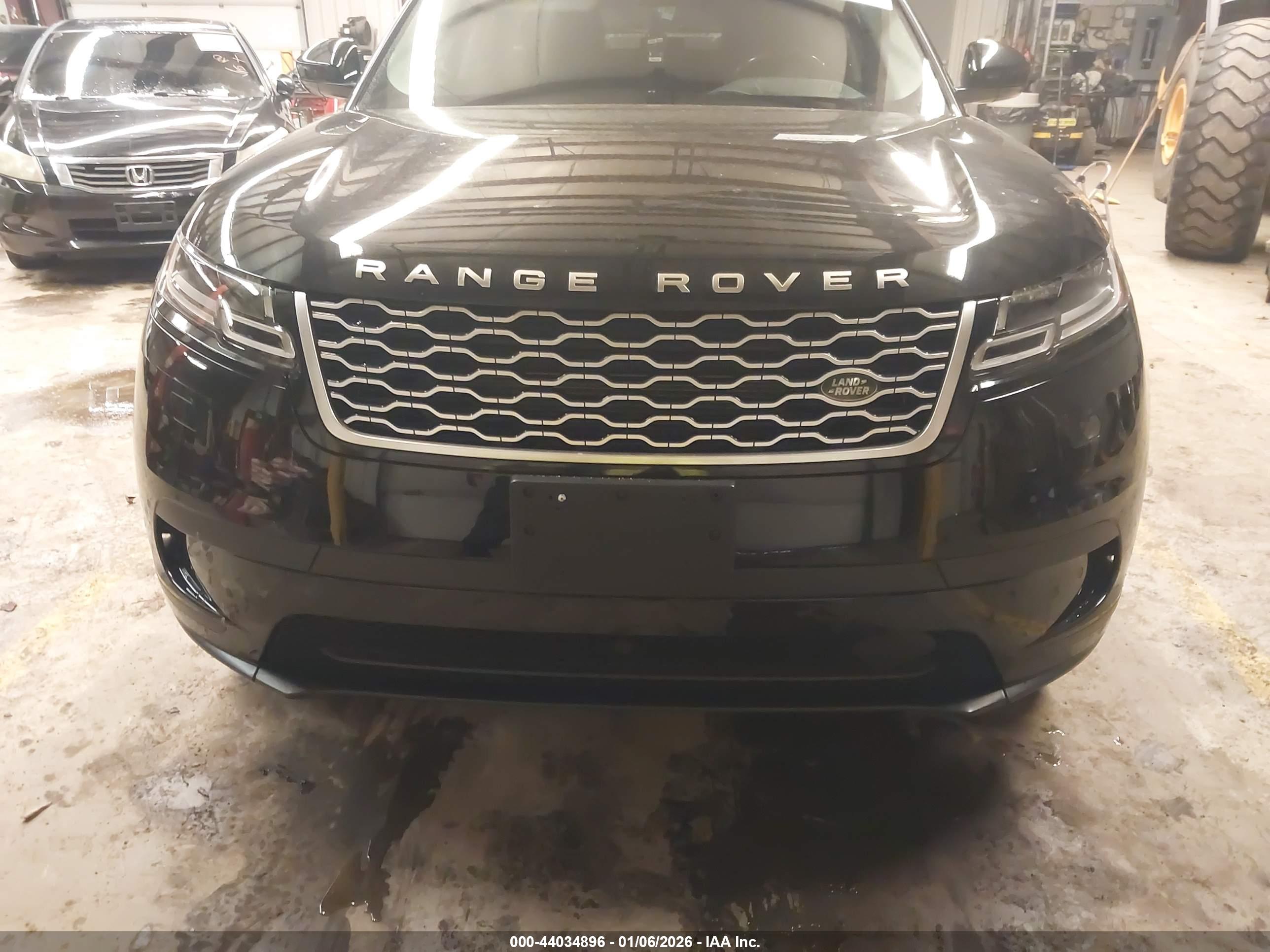 LAND ROVER image 6