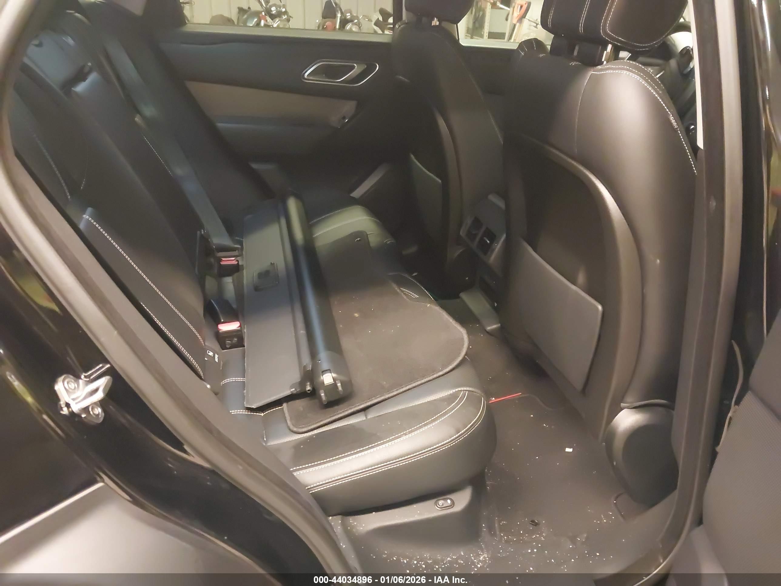 LAND ROVER image 8