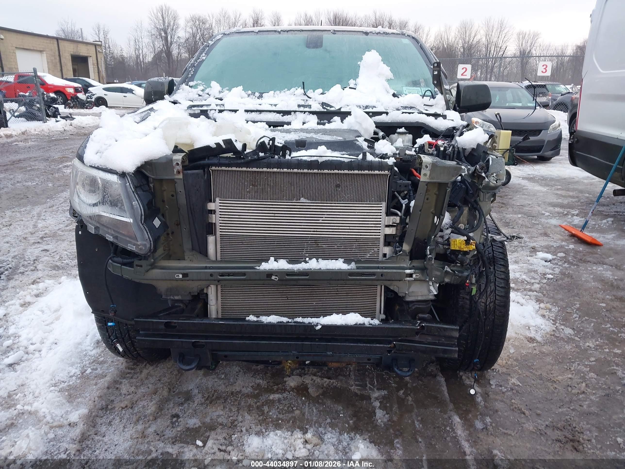 CHEVROLET COLORADO image 6