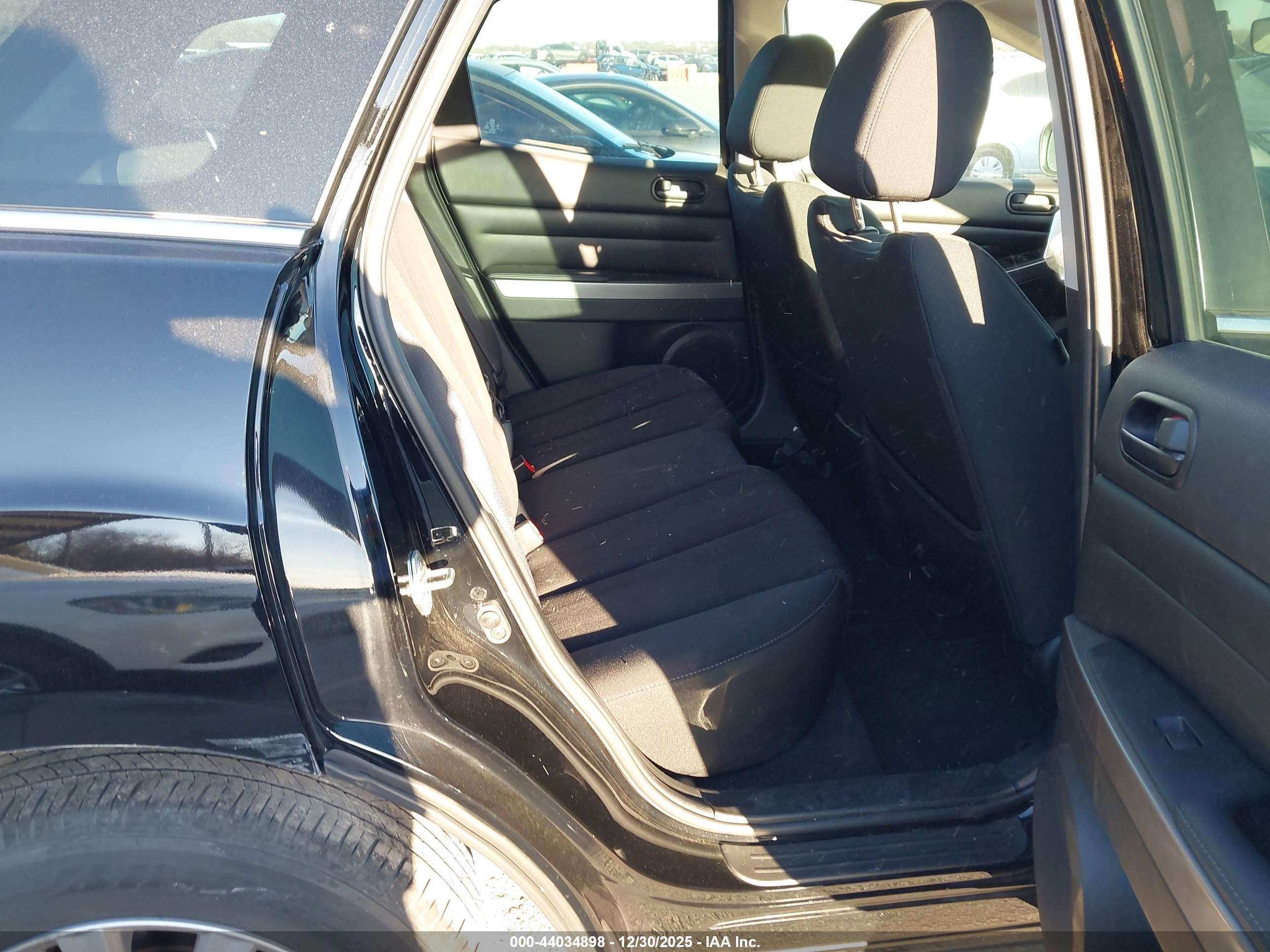 MAZDA CX-7 image 8