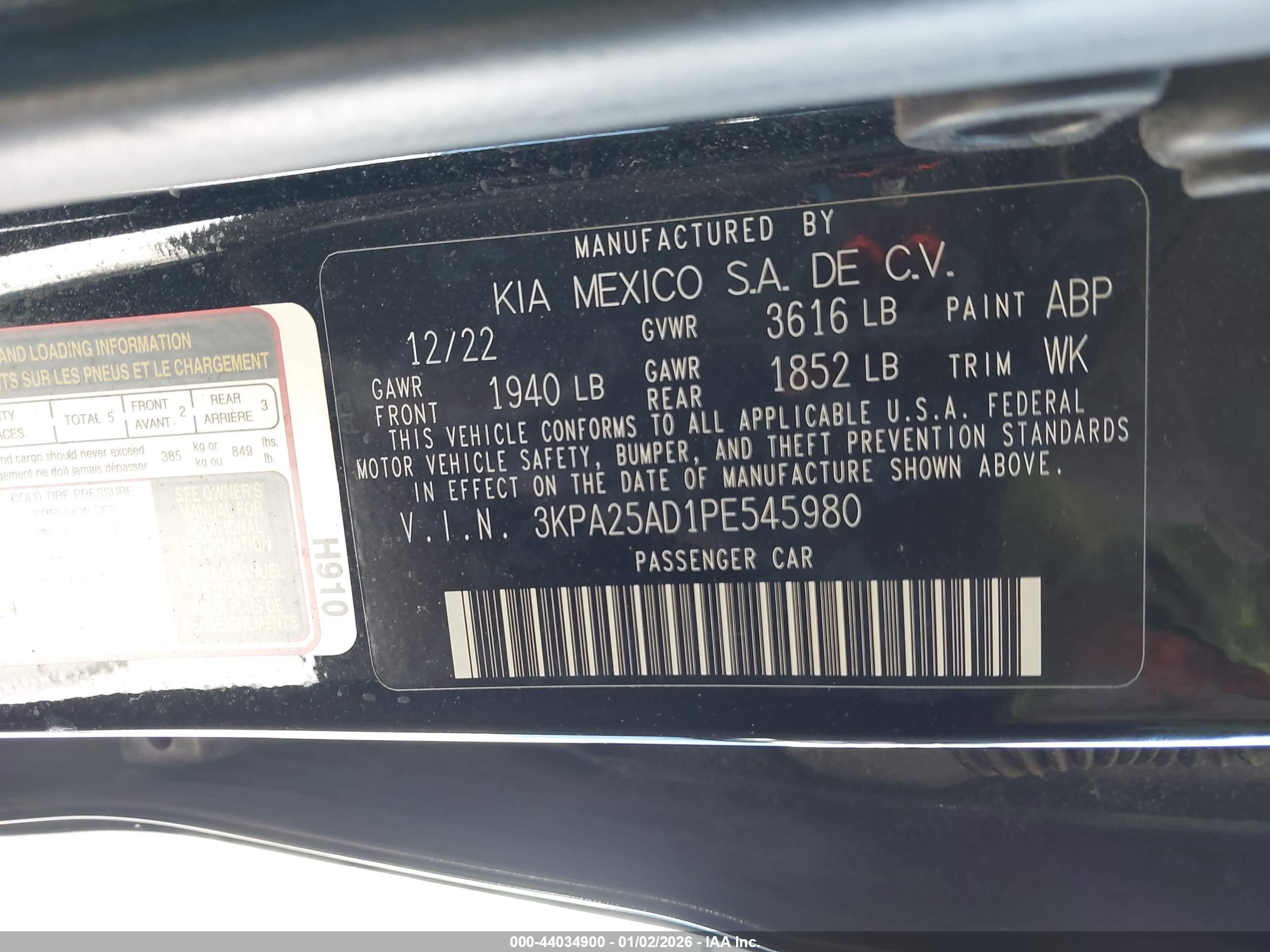 KIA RIO image 9