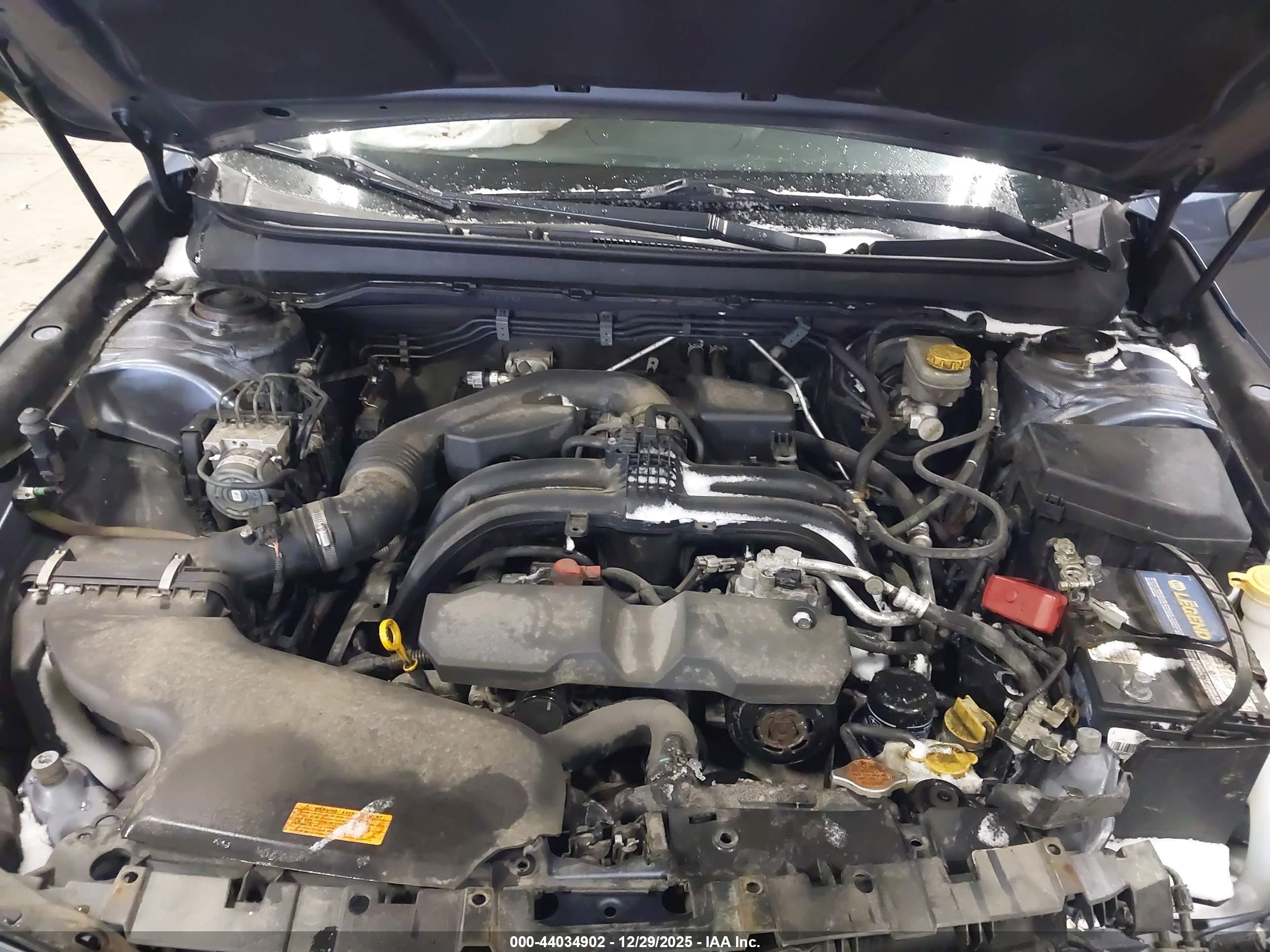 SUBARU OUTBACK image 10