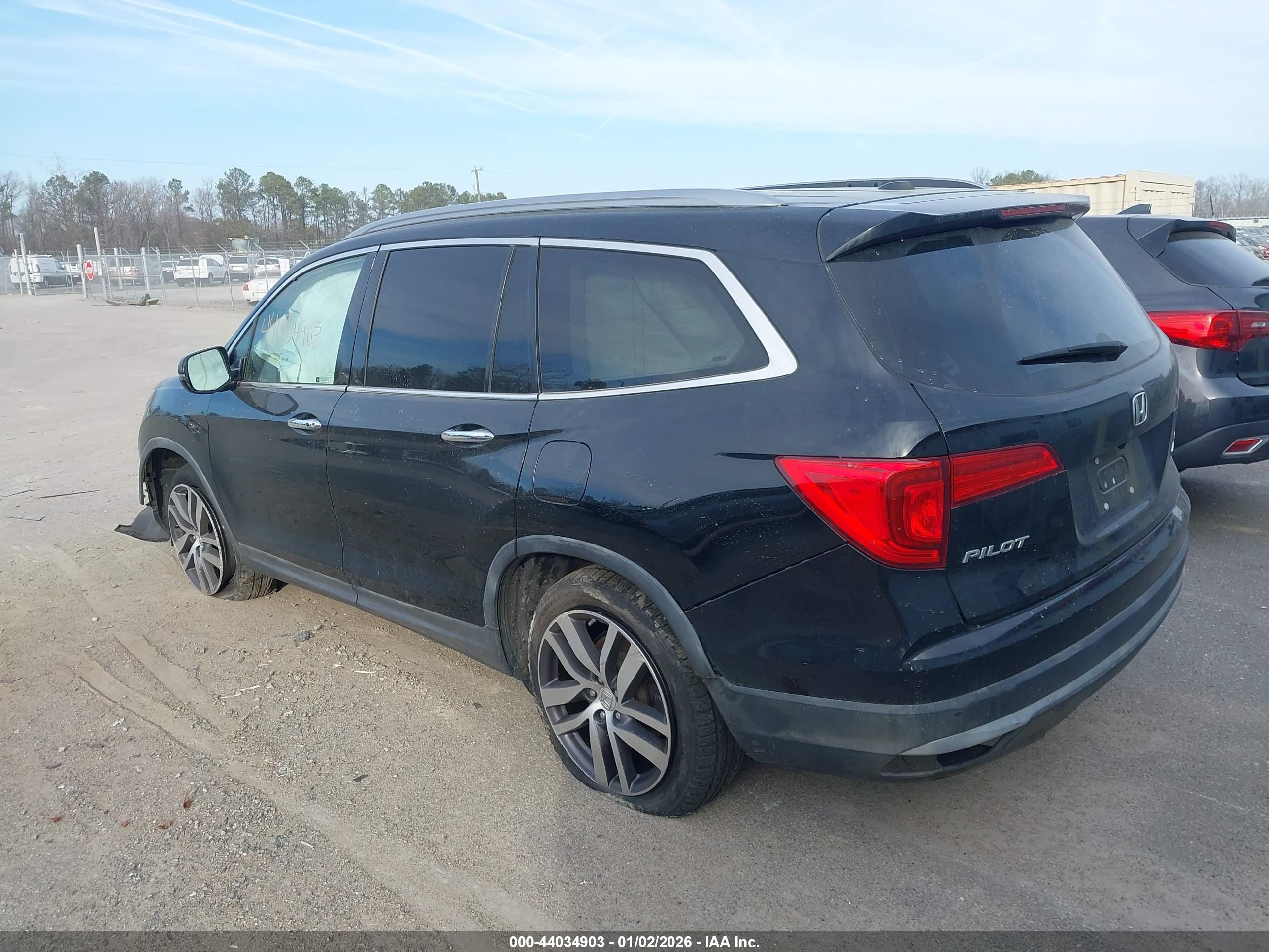 HONDA PILOT image 3