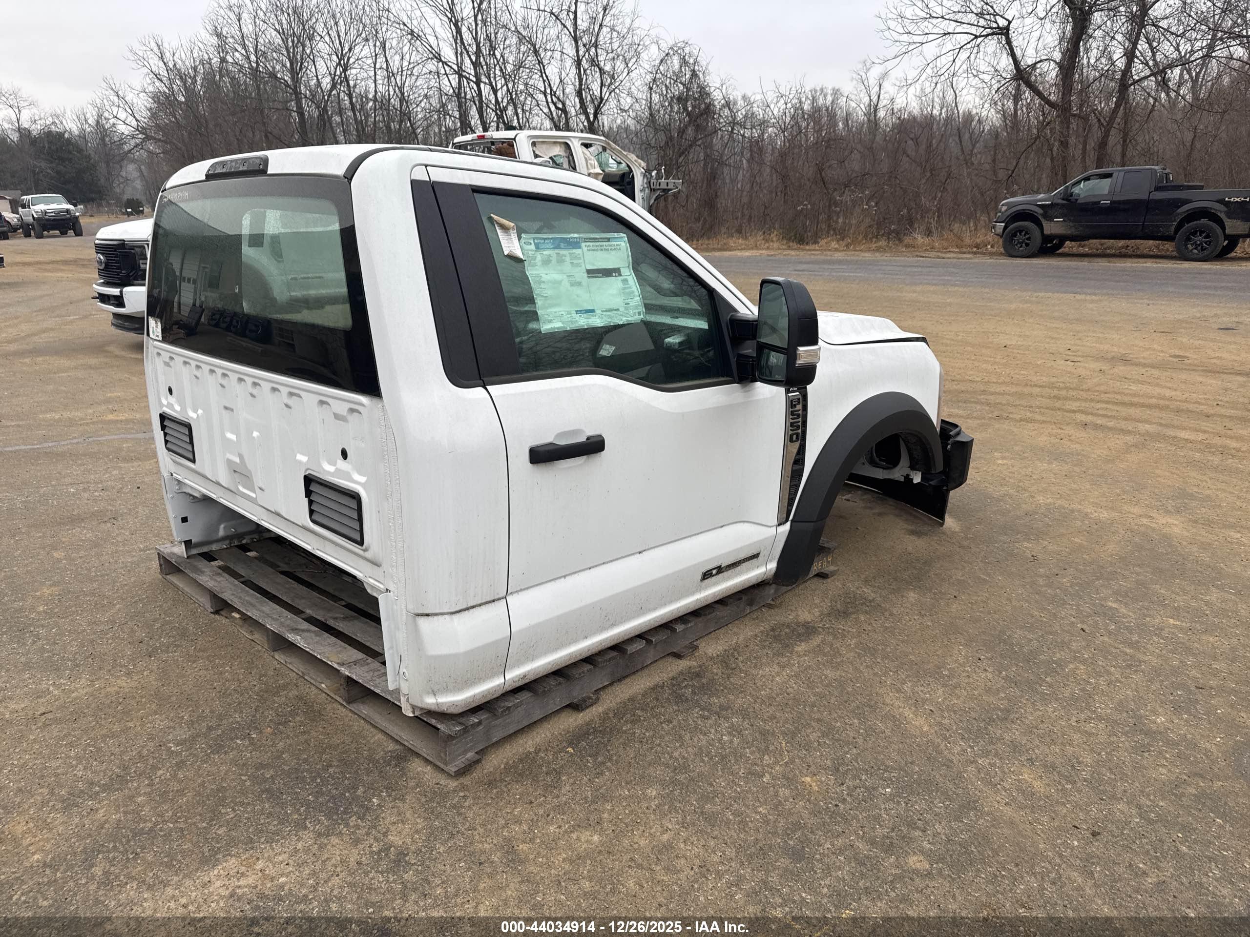 FORD F-550 image 4