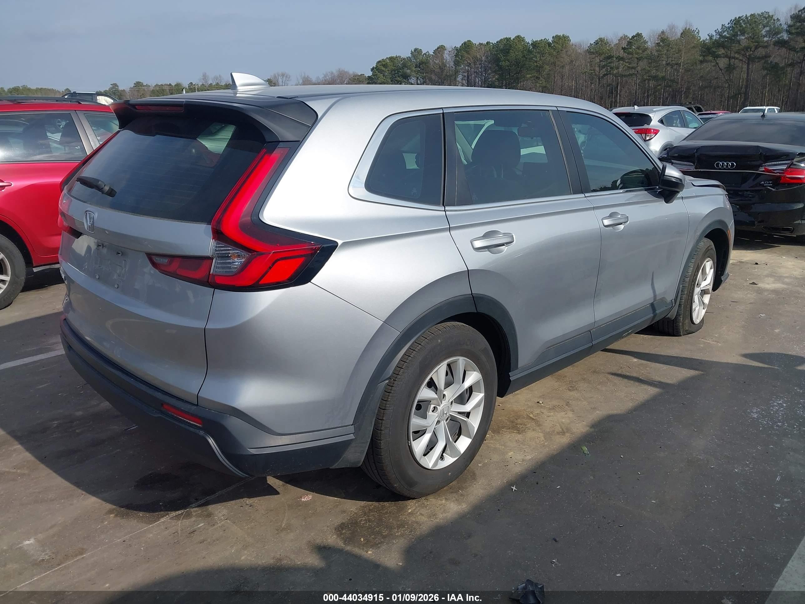 HONDA CR-V image 4