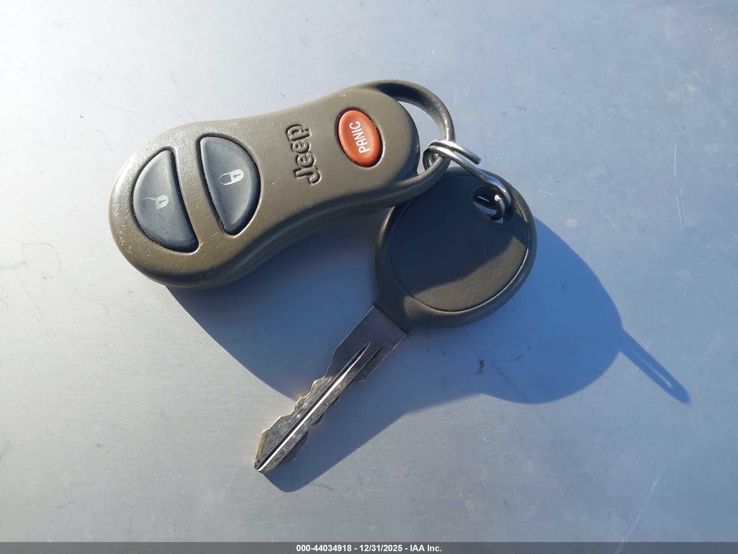 JEEP GRAND image 11