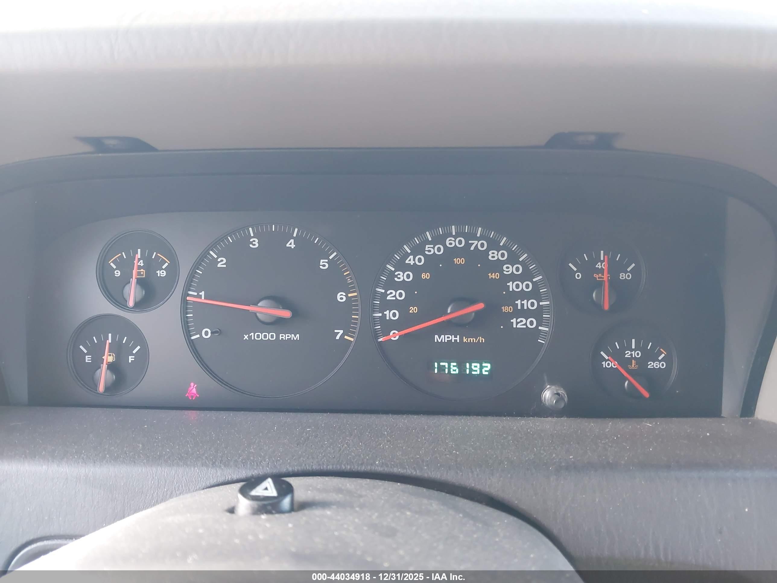 JEEP GRAND image 7