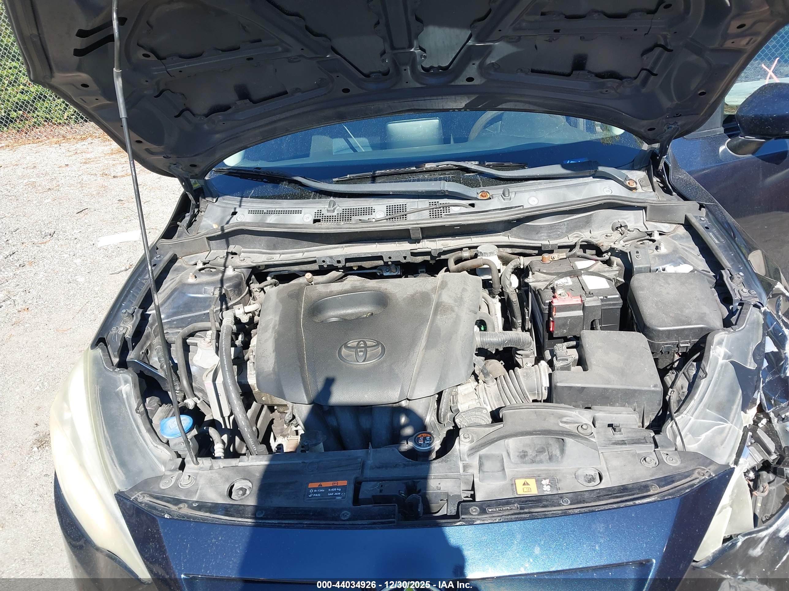 TOYOTA YARIS image 10