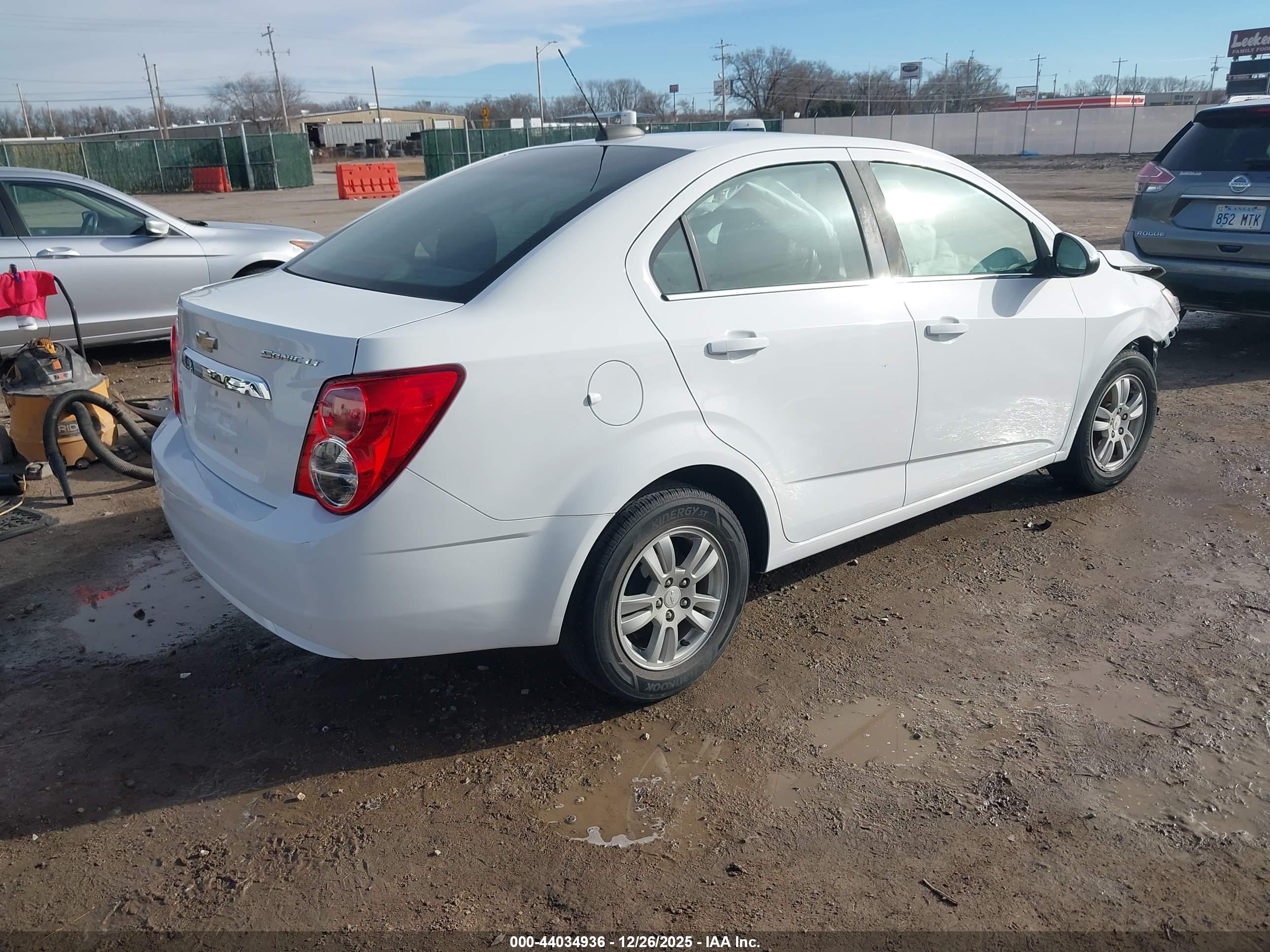 CHEVROLET SONIC image 4