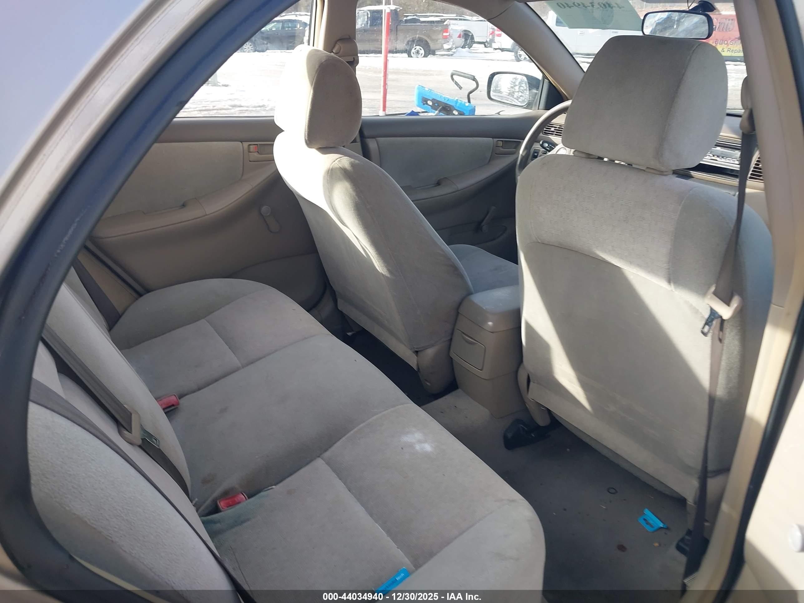 TOYOTA COROLLA image 8