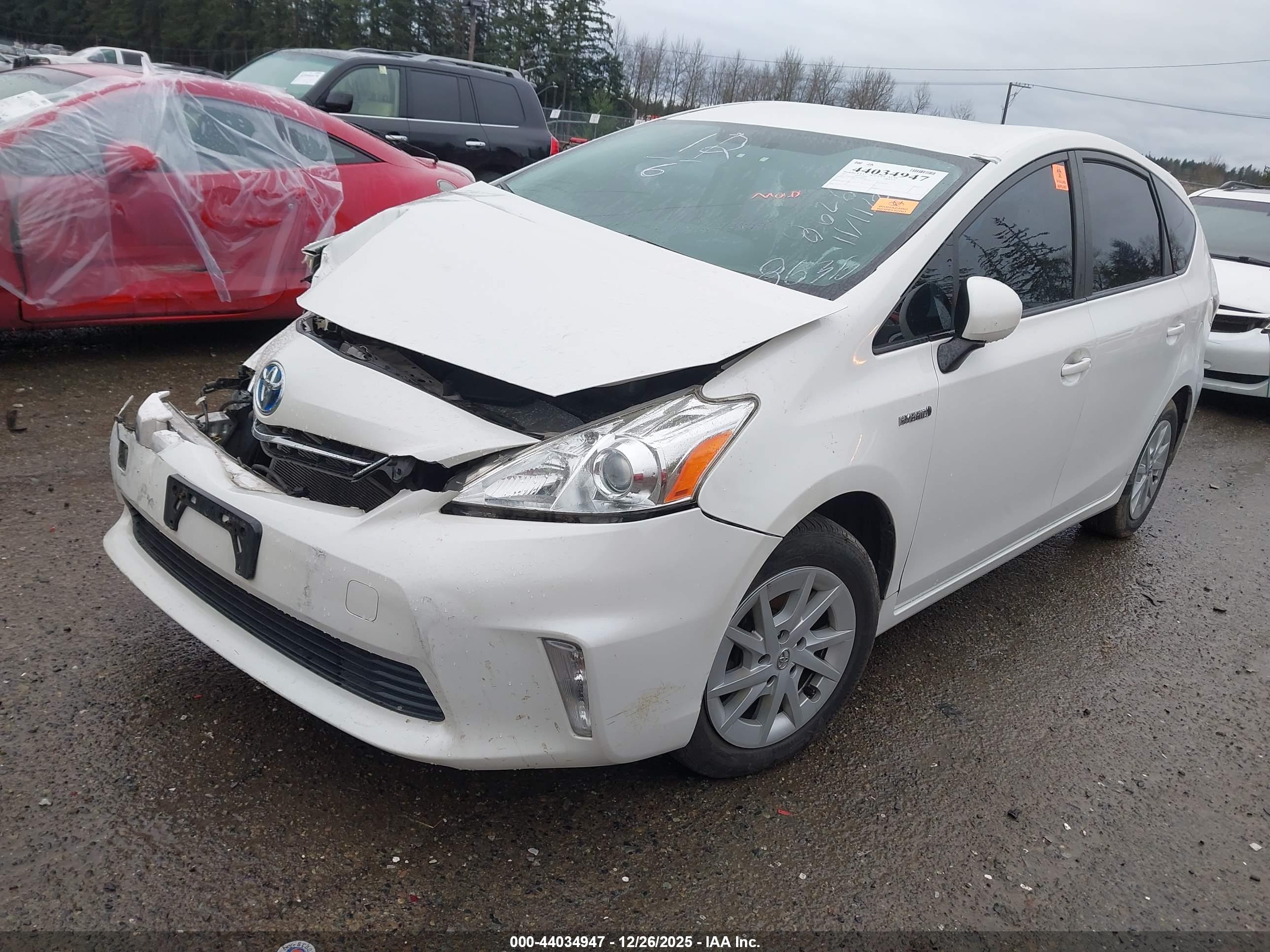 TOYOTA PRIUS image 2