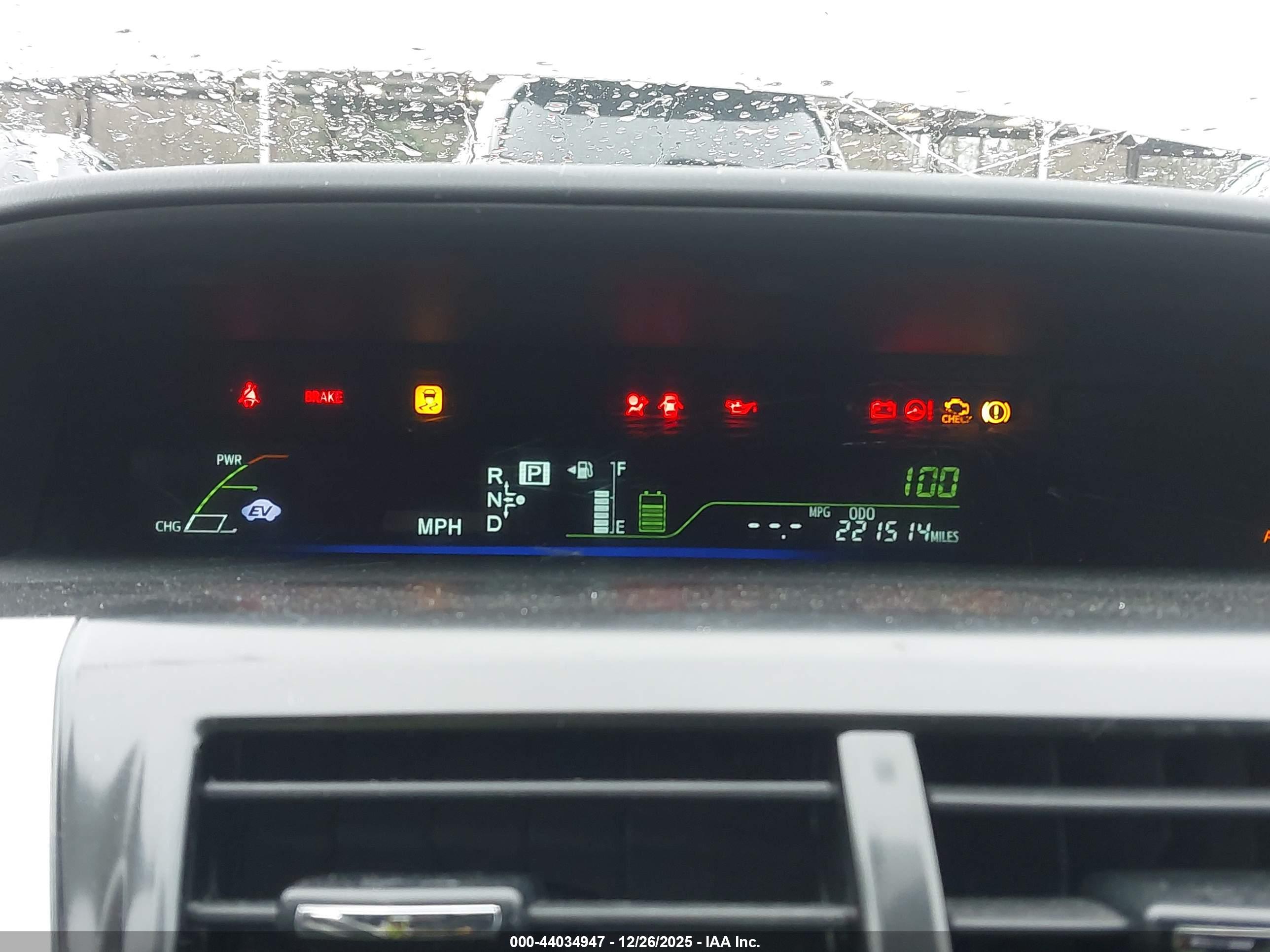 TOYOTA PRIUS image 7
