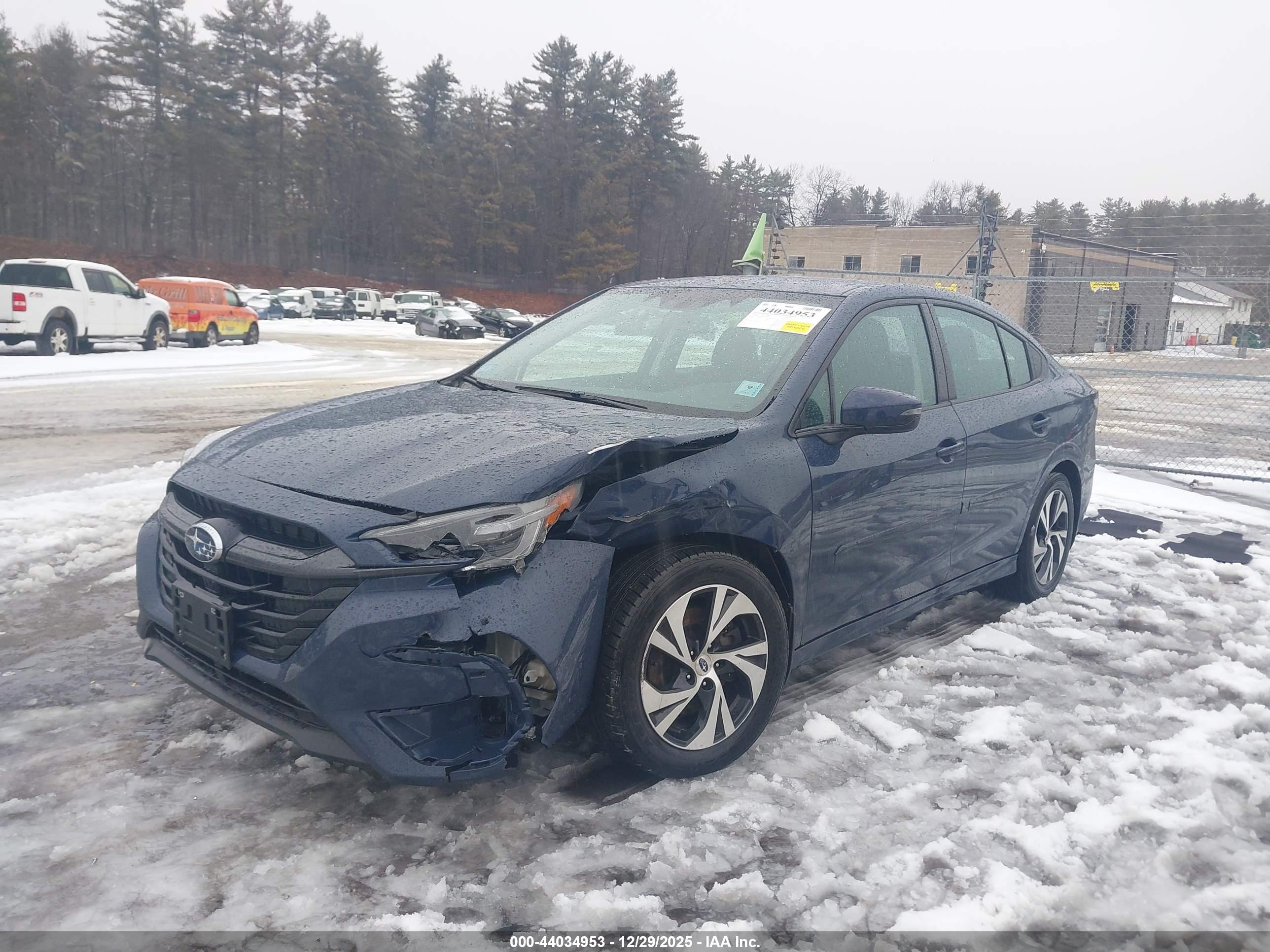 SUBARU LEGACY image 2