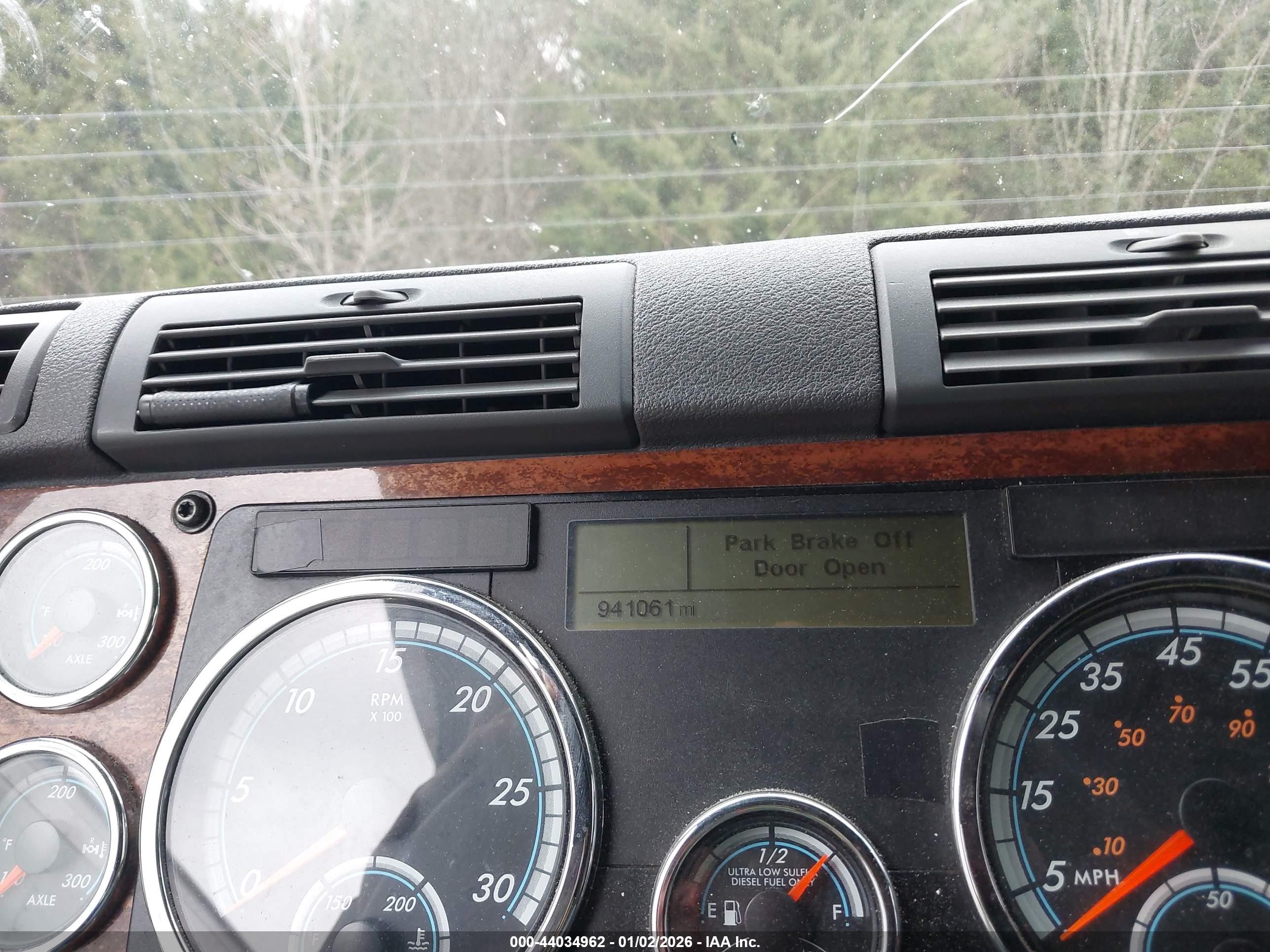 FREIGHTLINER CASCADIA image 6