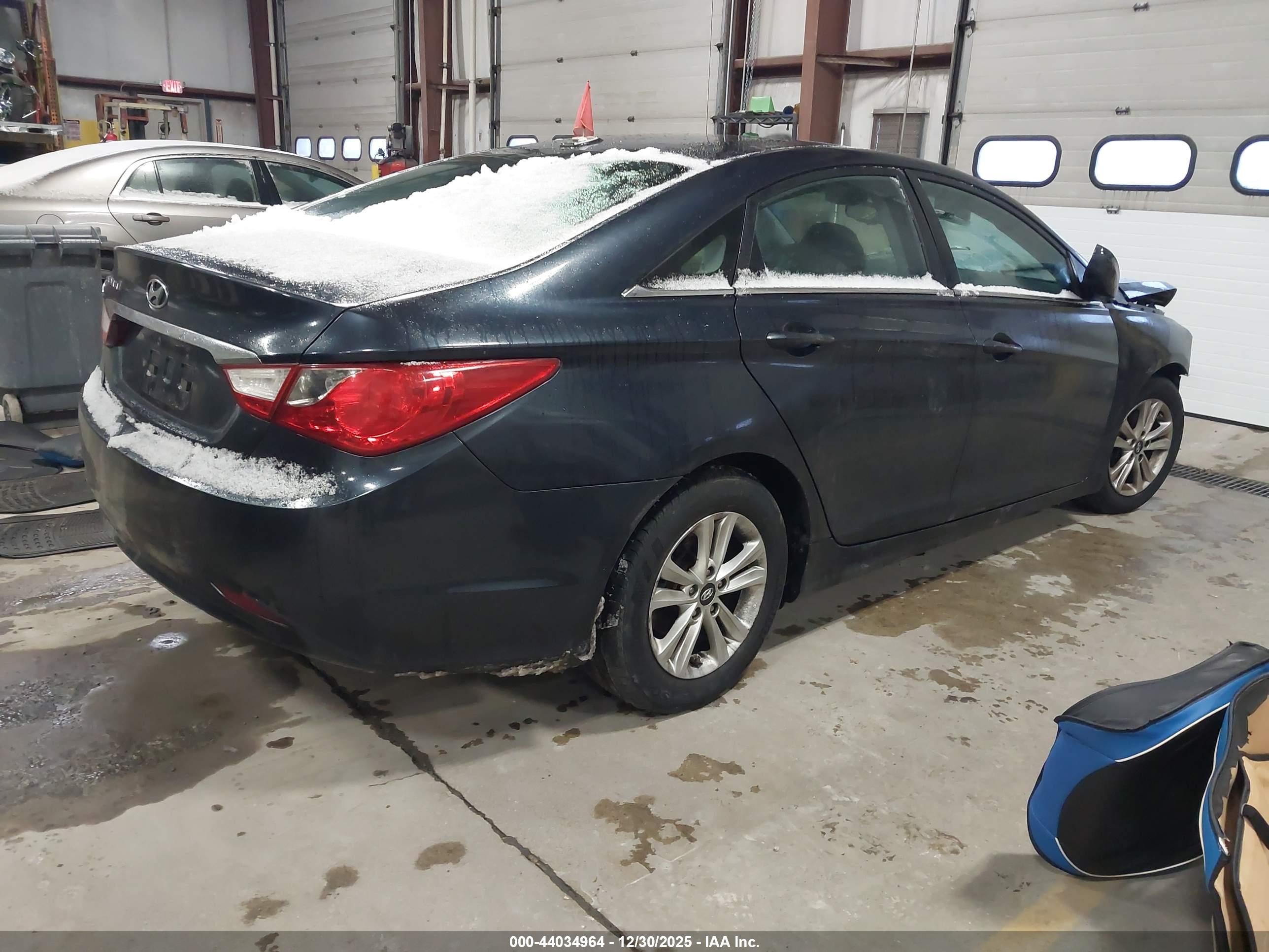 HYUNDAI SONATA image 4