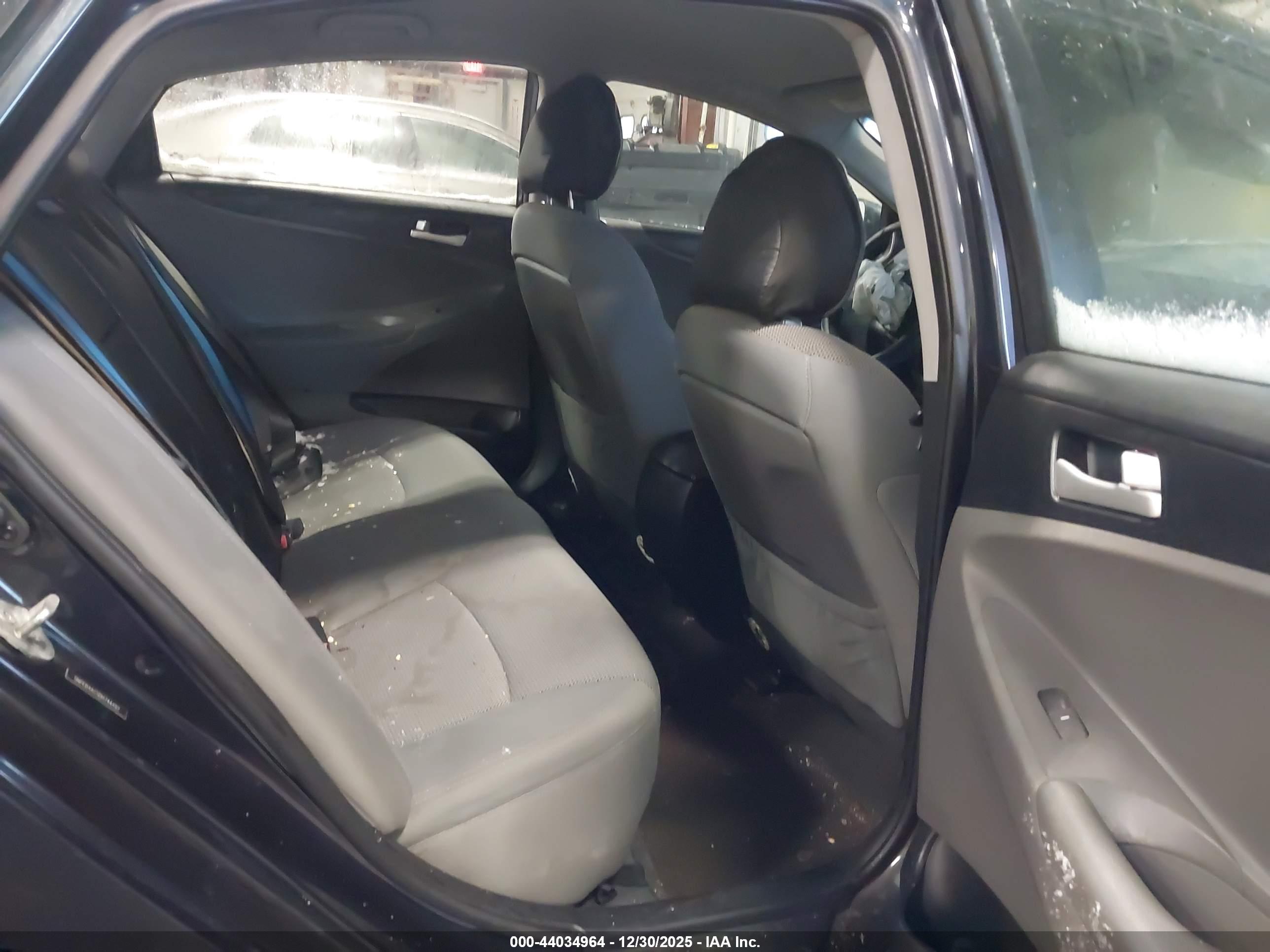 HYUNDAI SONATA image 8