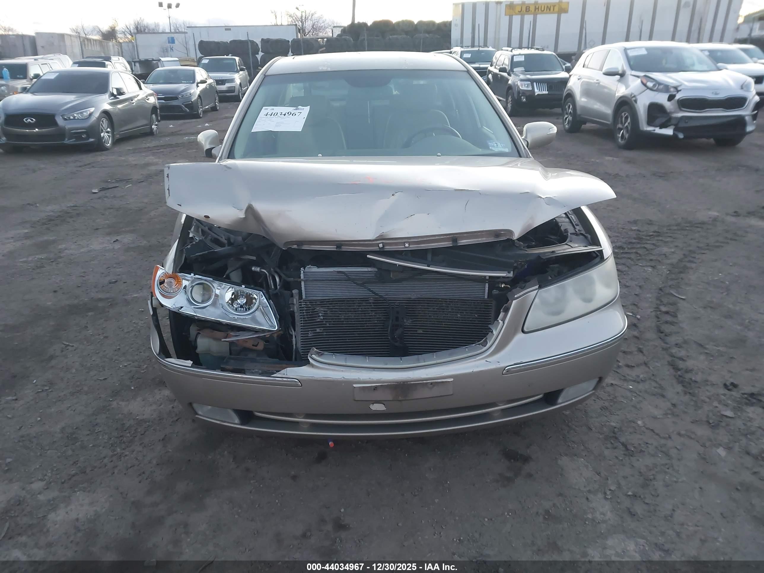 HYUNDAI AZERA image 6