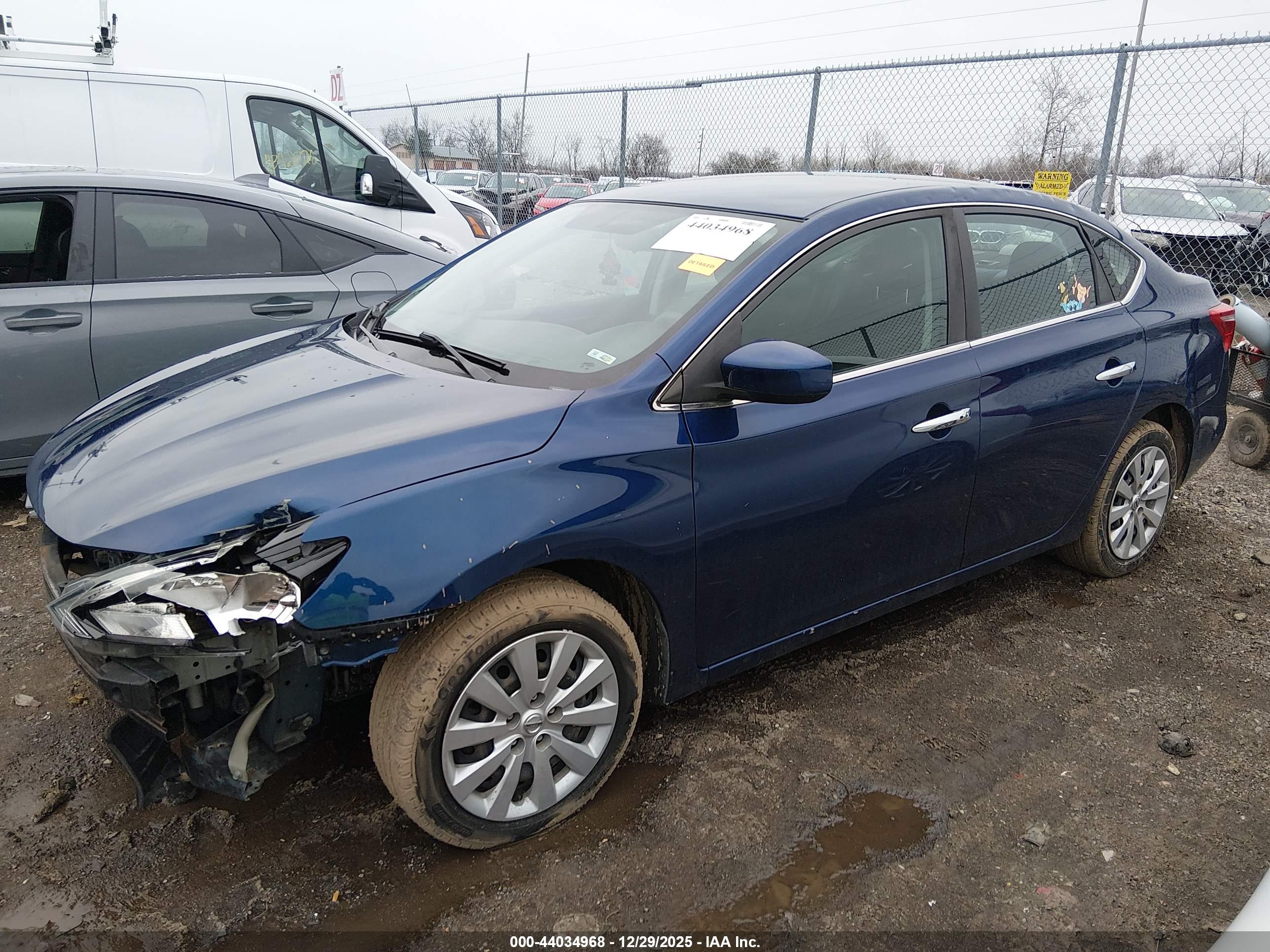 NISSAN SENTRA image 2