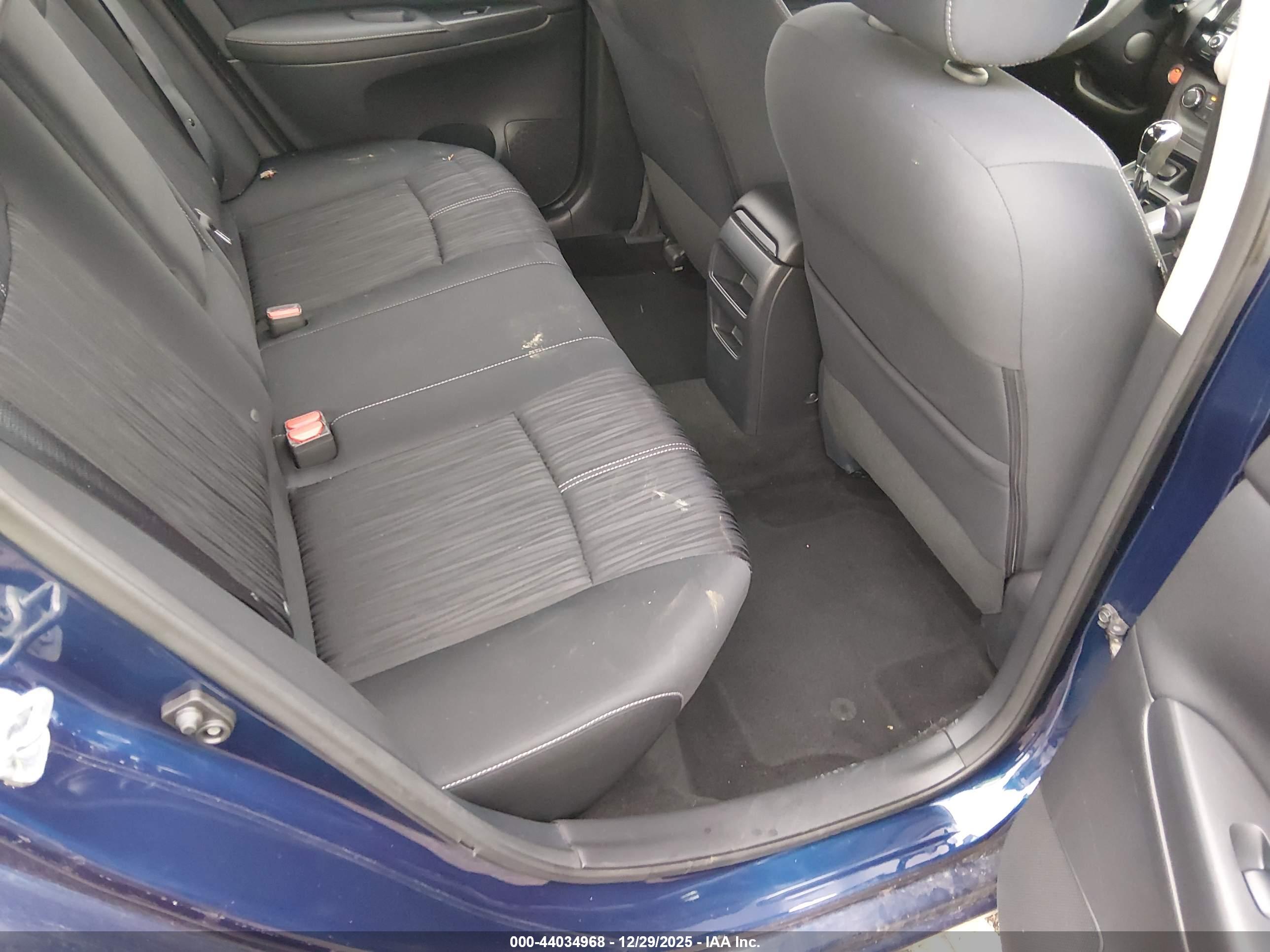 NISSAN SENTRA image 8