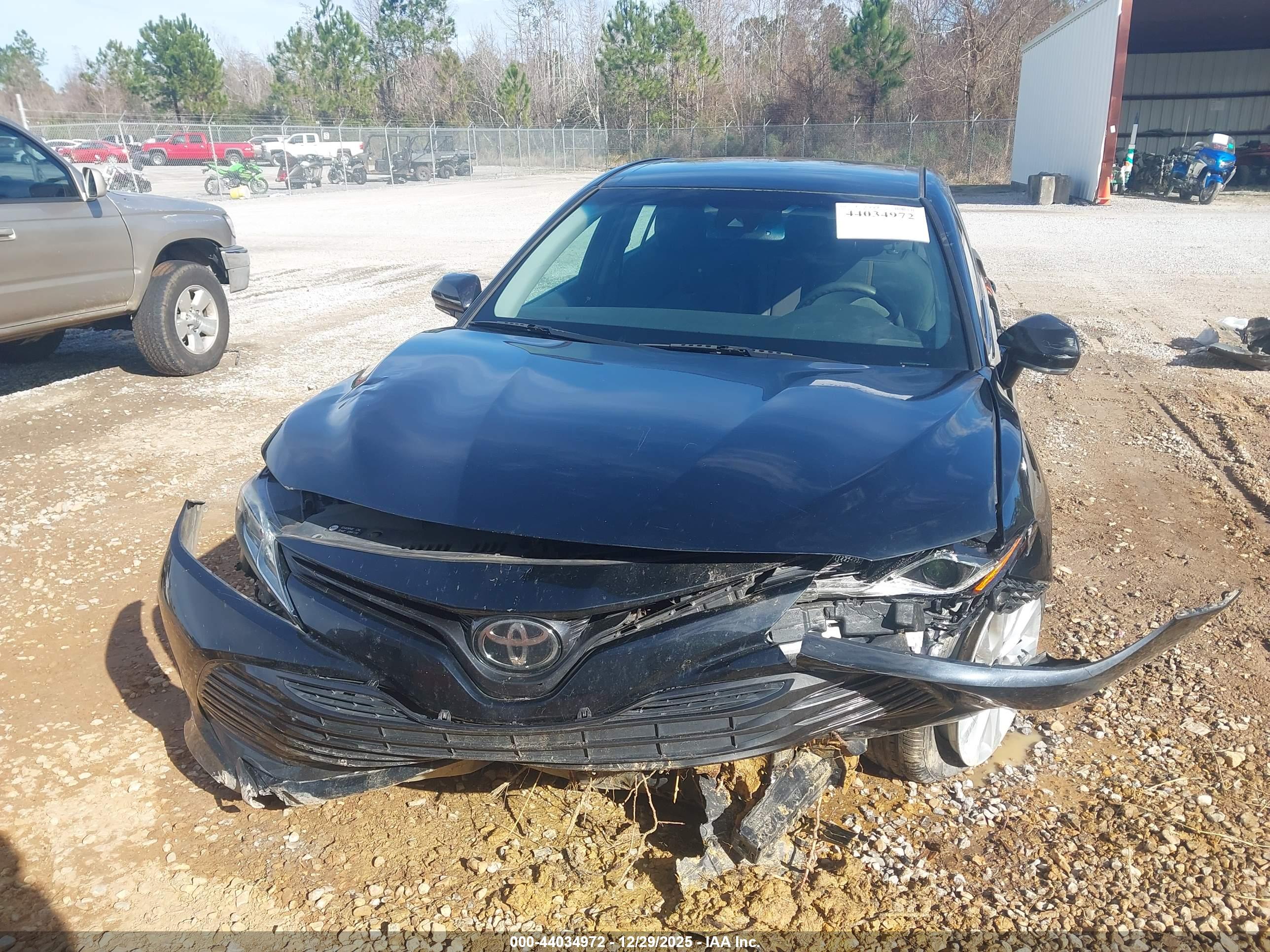 TOYOTA CAMRY image 6