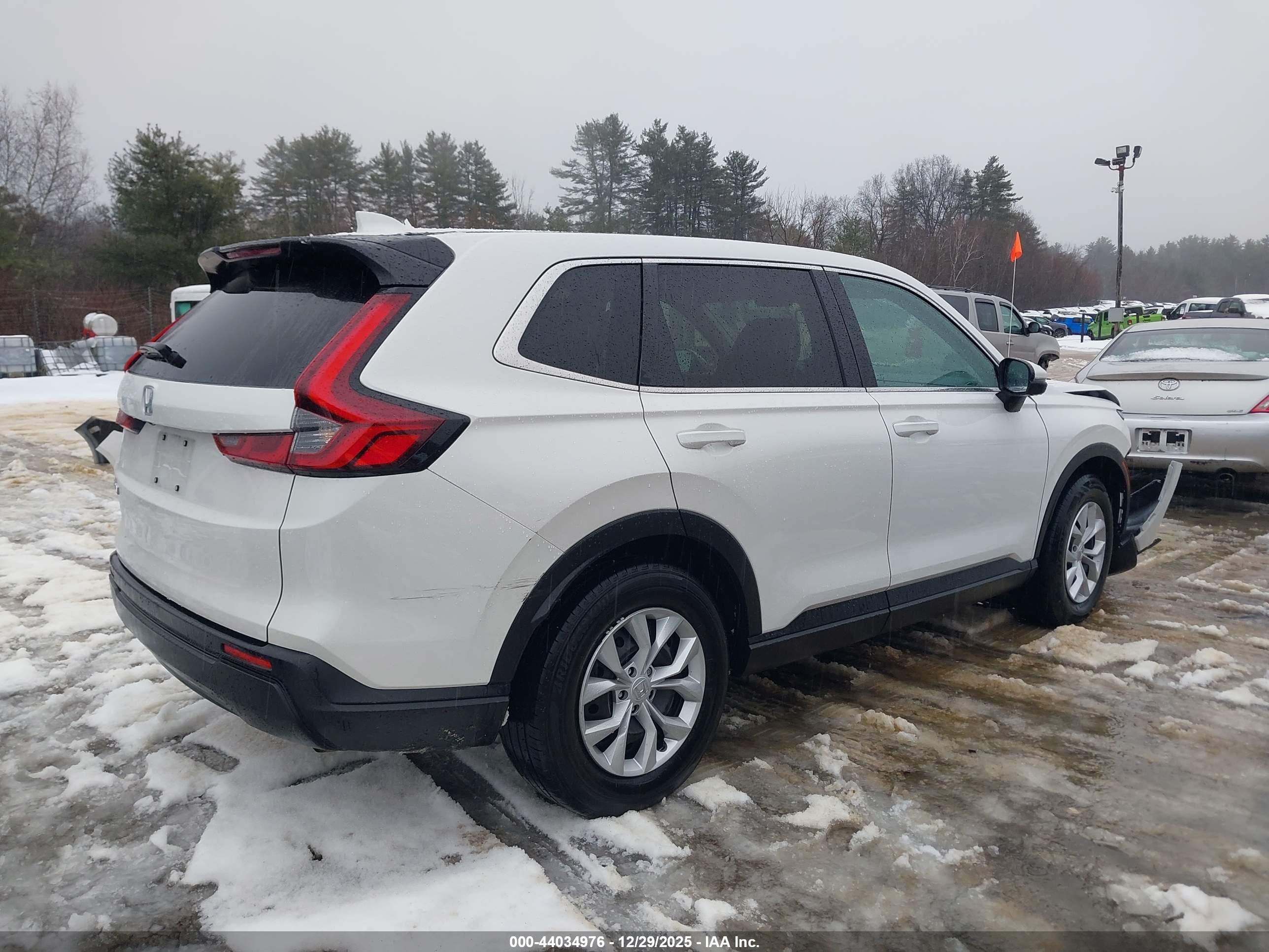 HONDA CR-V image 4