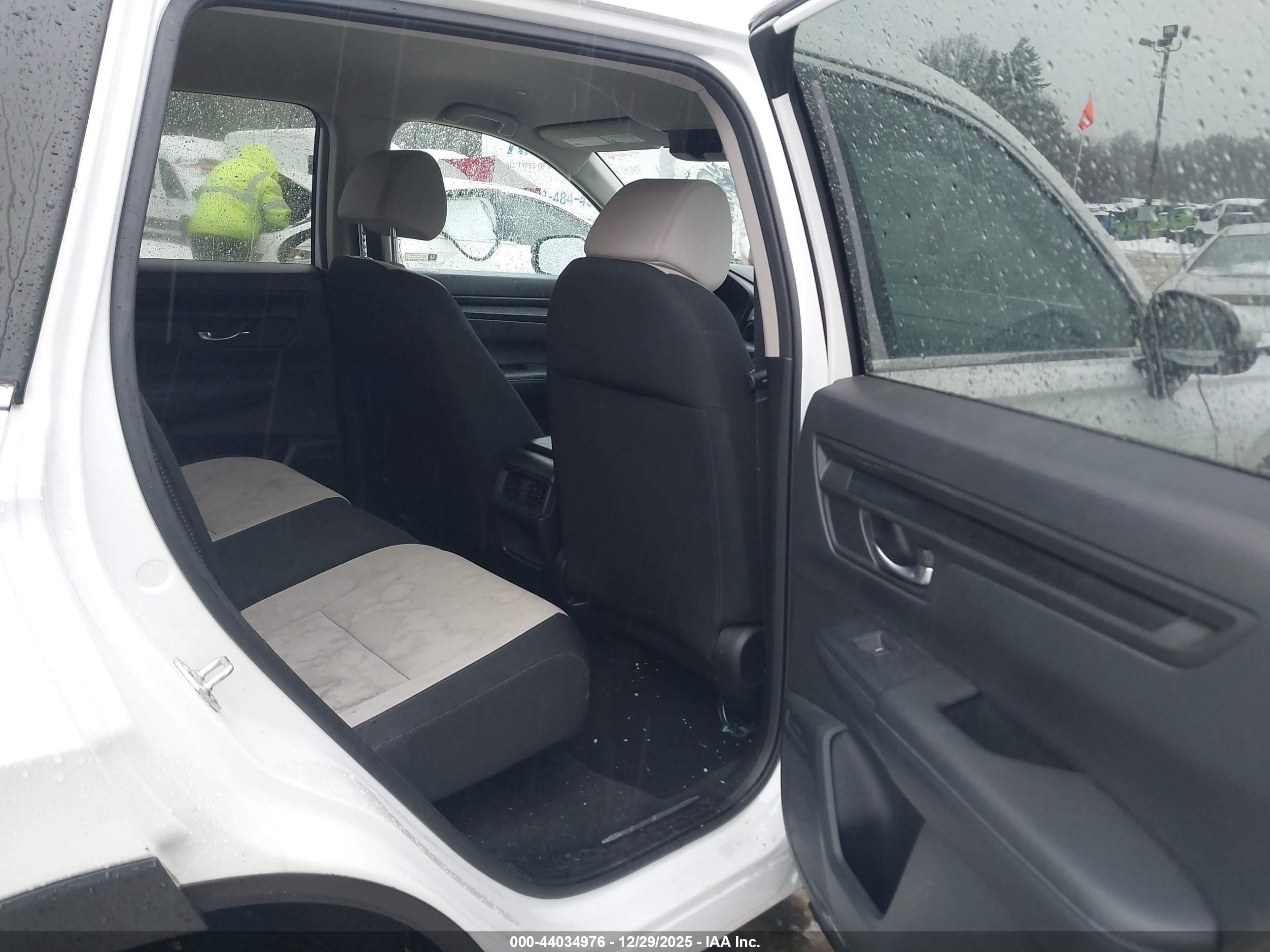 HONDA CR-V image 8