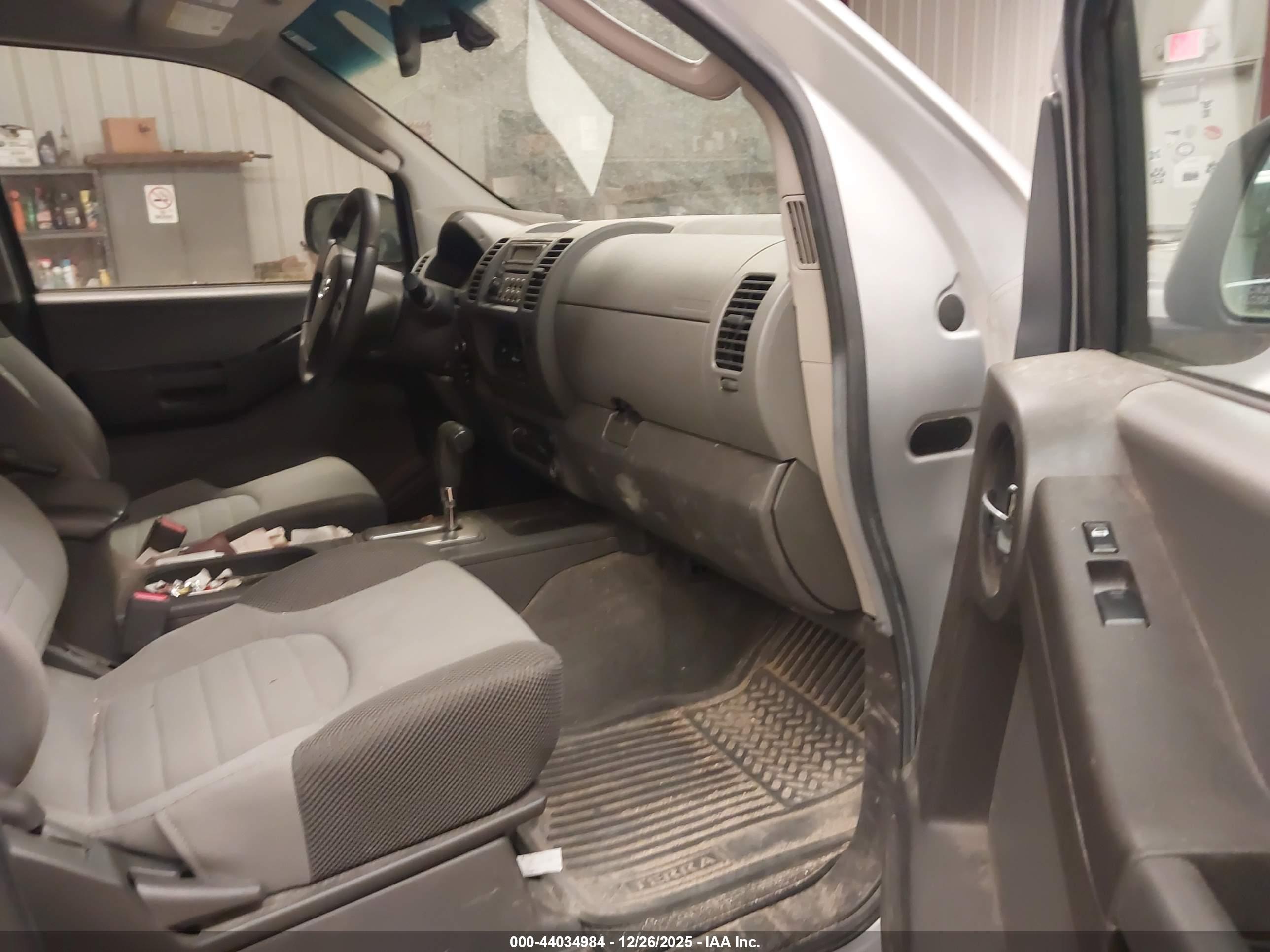 NISSAN XTERRA image 5