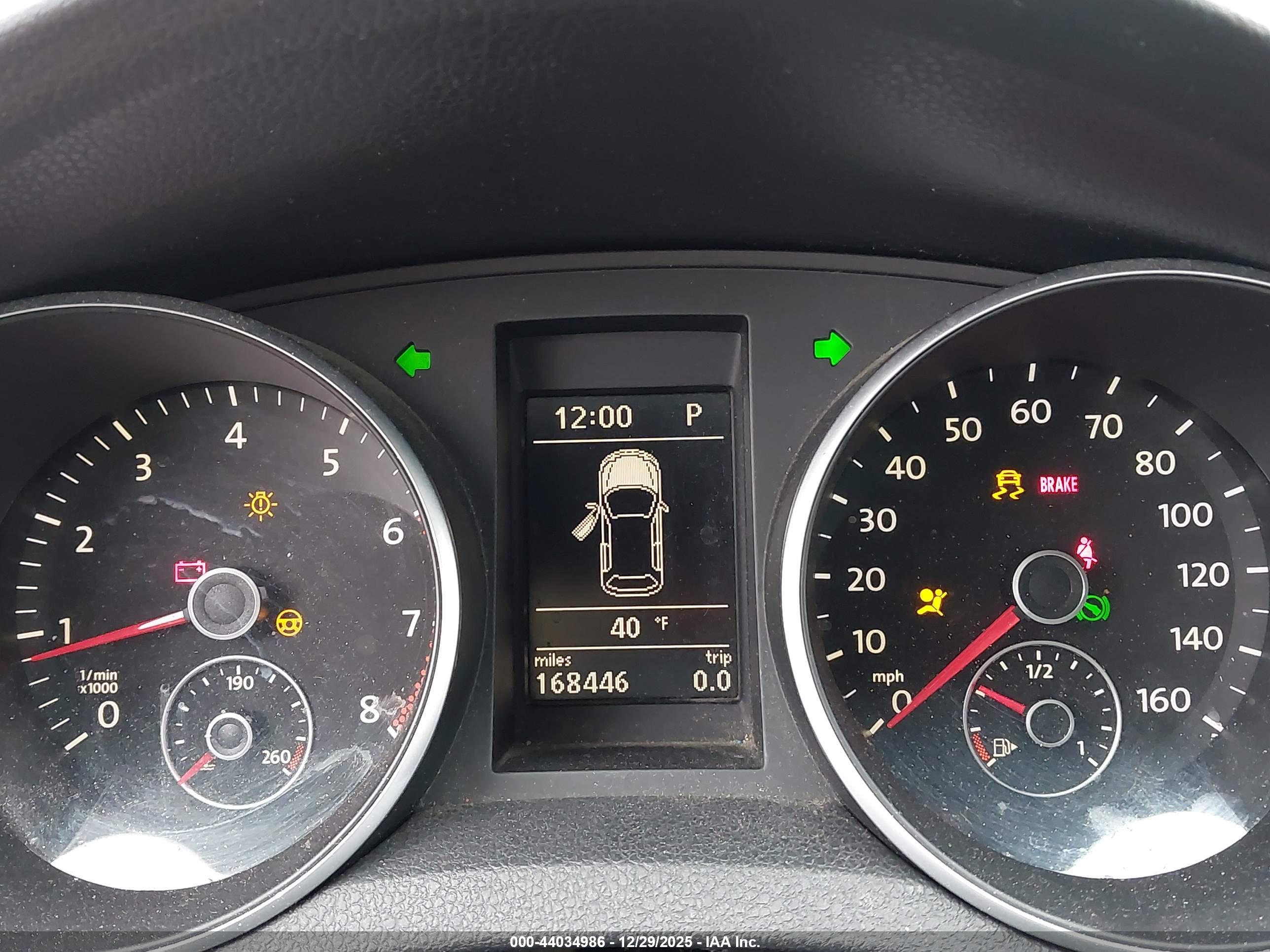 VOLKSWAGEN JETTA image 7