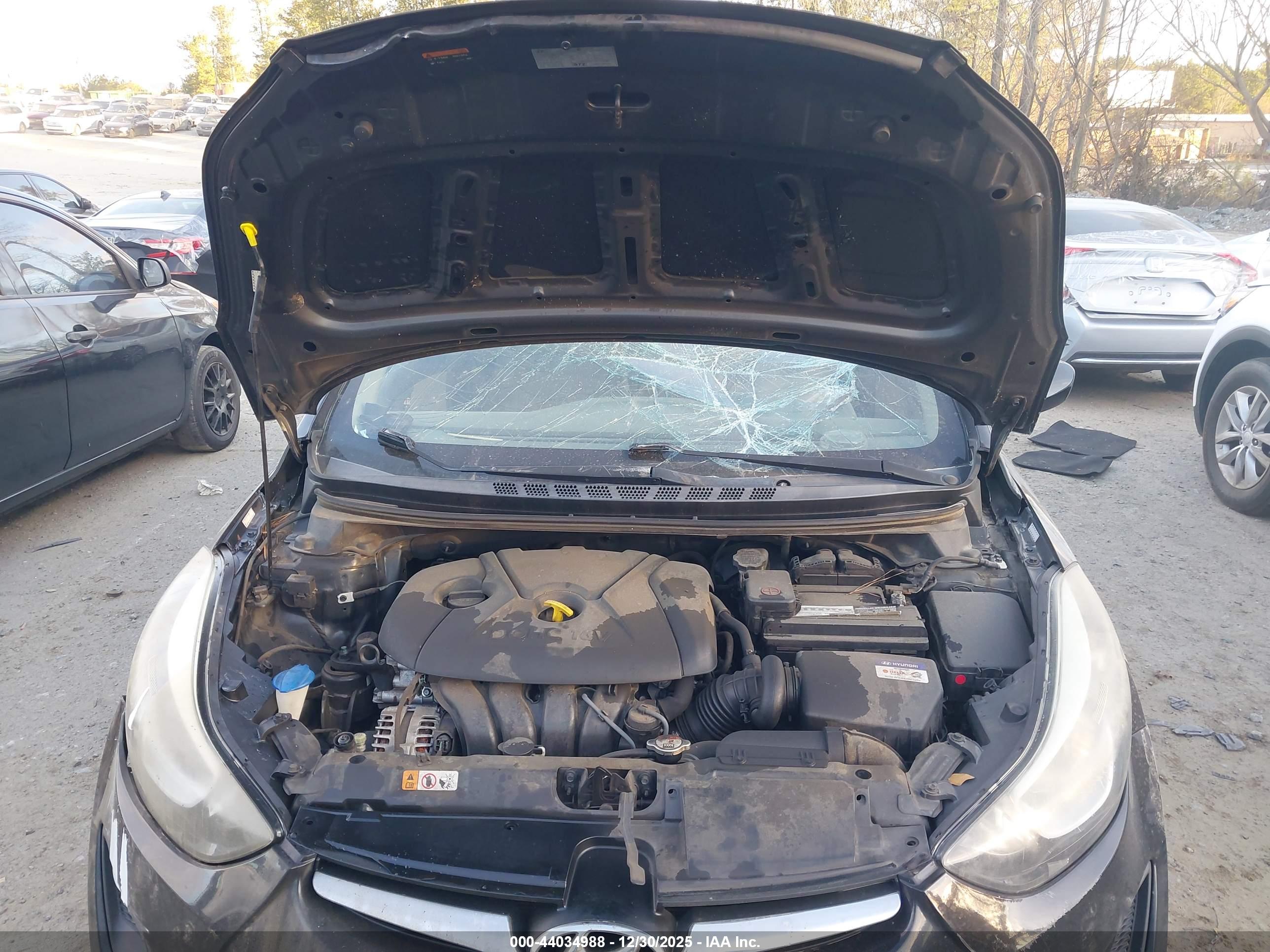 HYUNDAI ELANTRA image 10