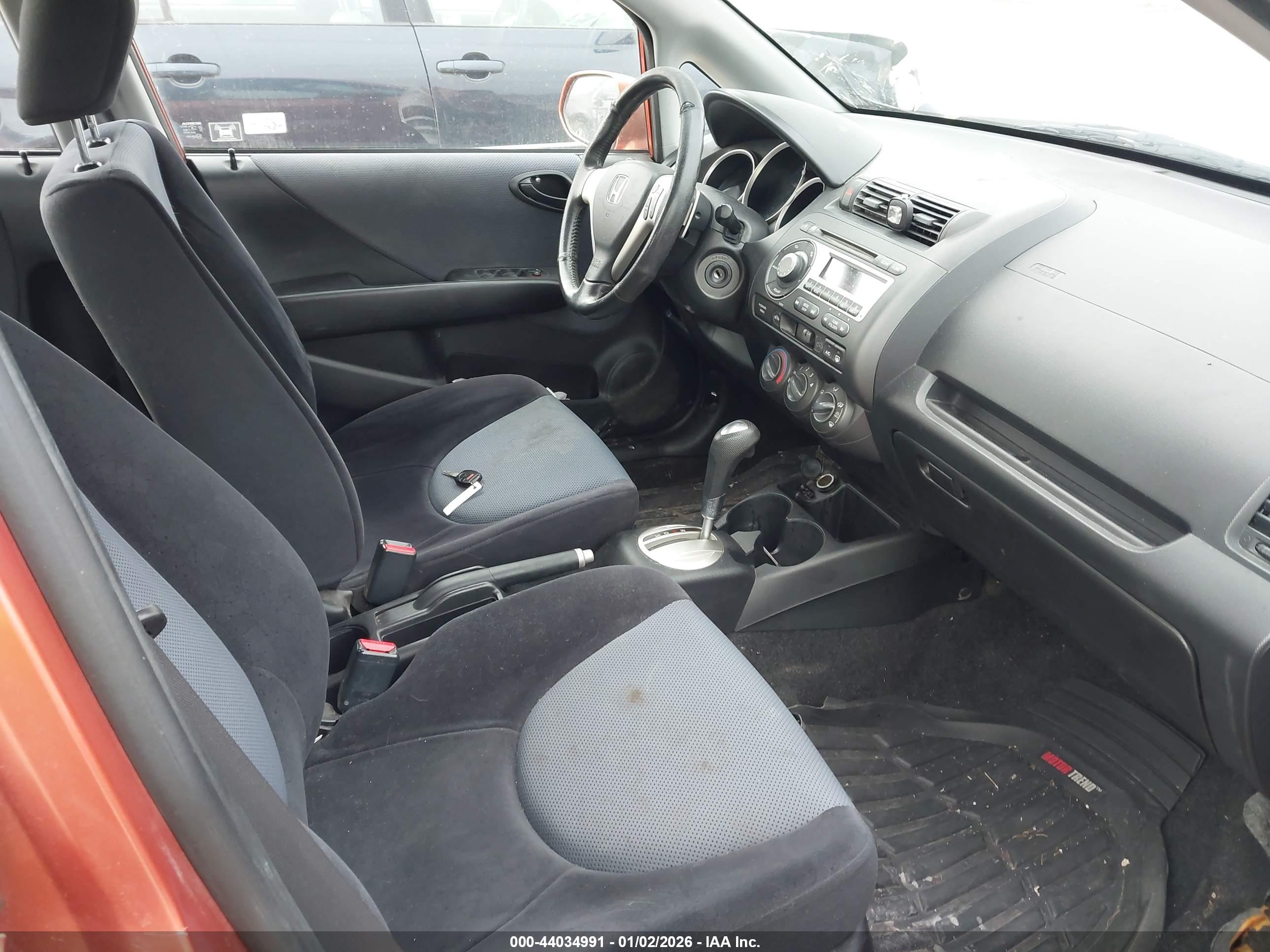 HONDA FIT image 5