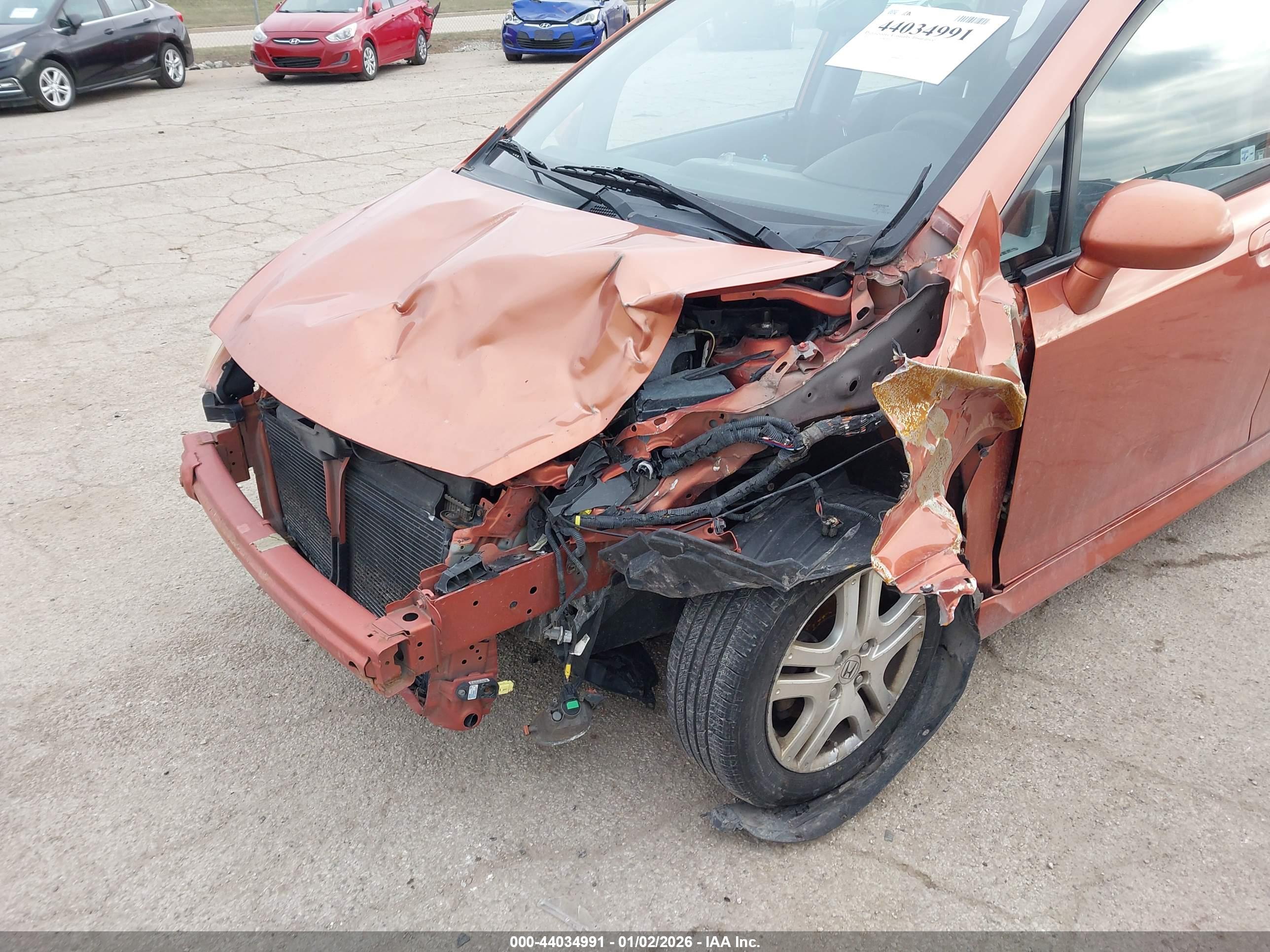 HONDA FIT image 6
