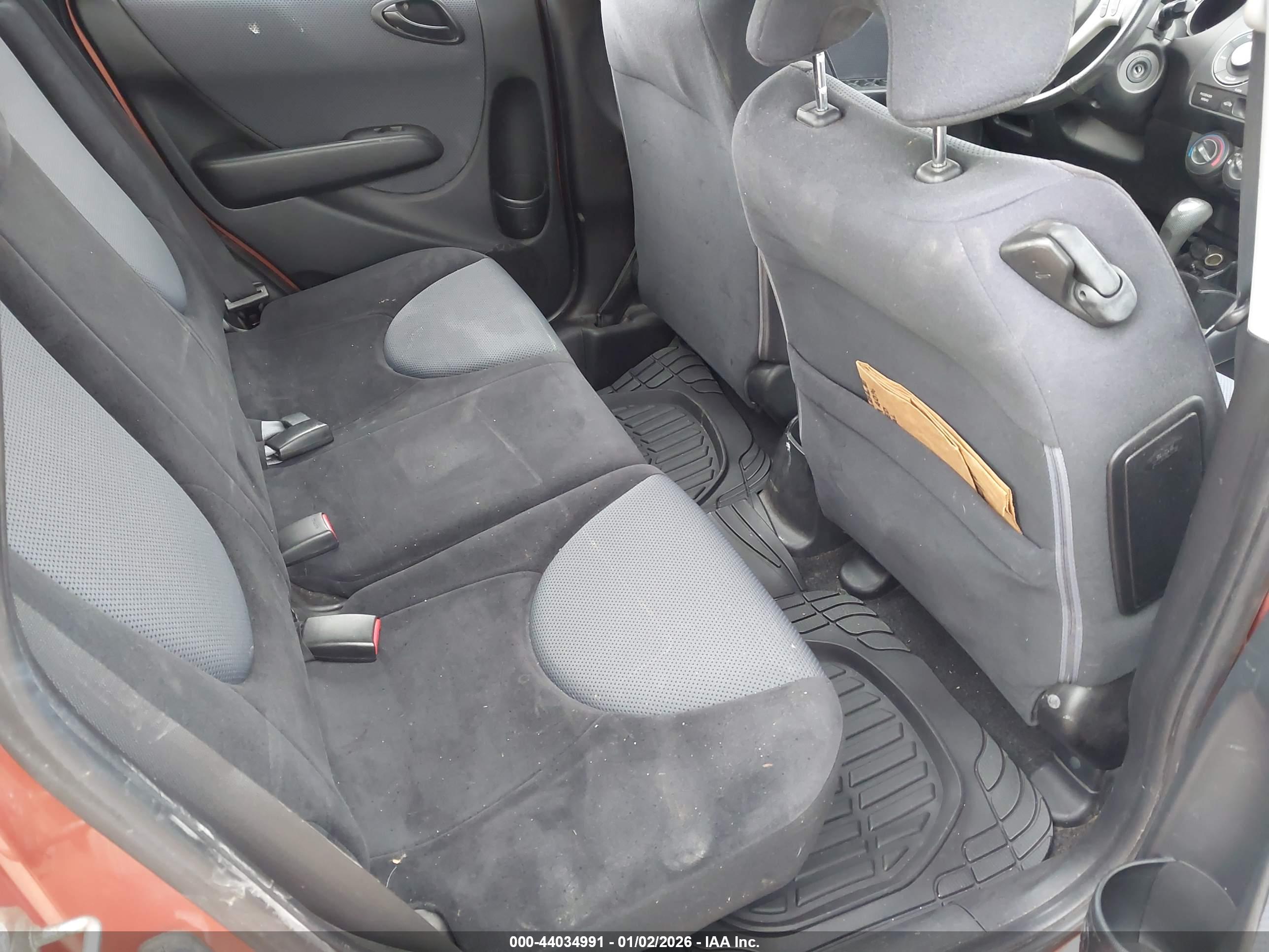 HONDA FIT image 8