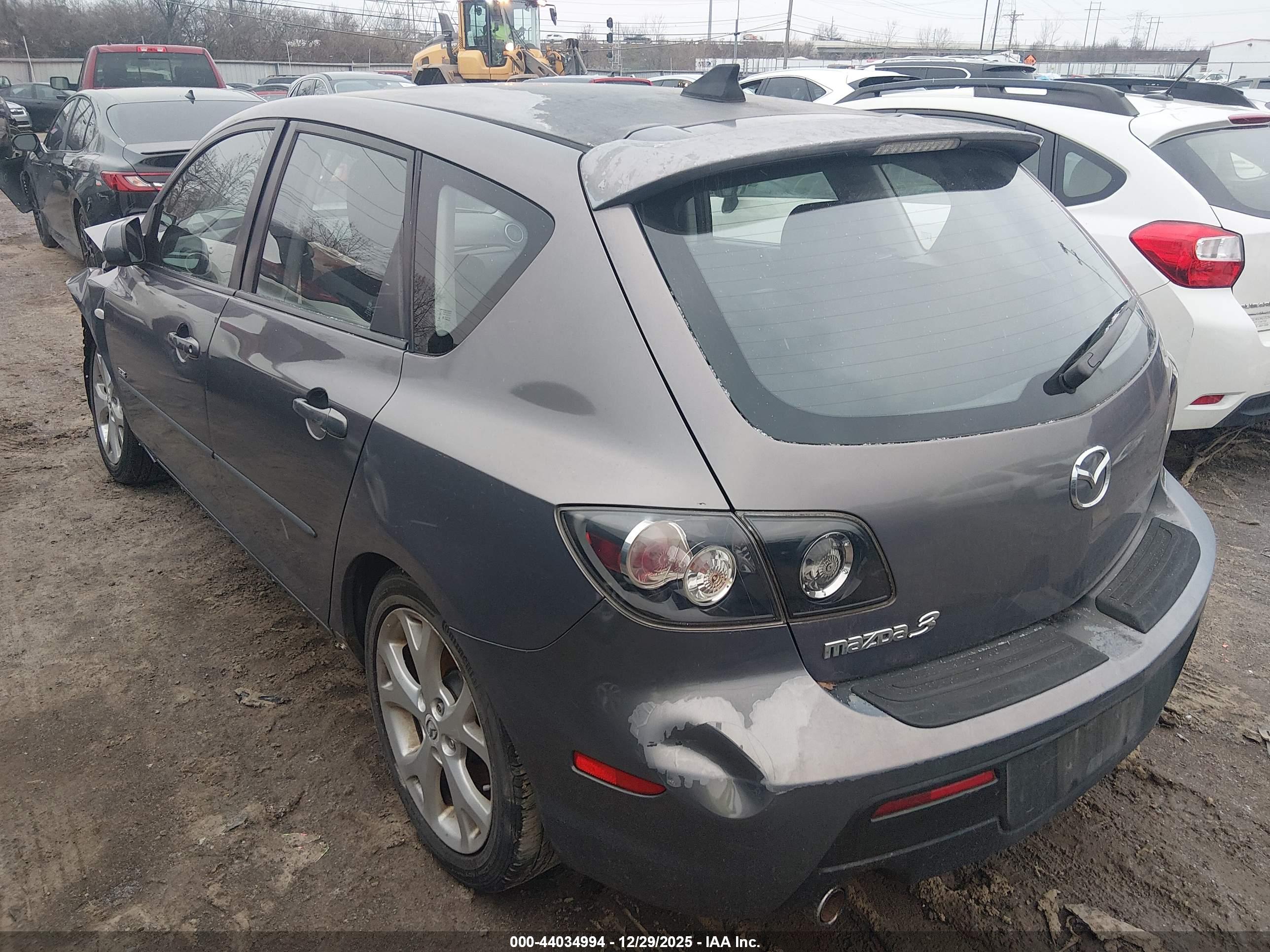 MAZDA MAZDA3 image 3