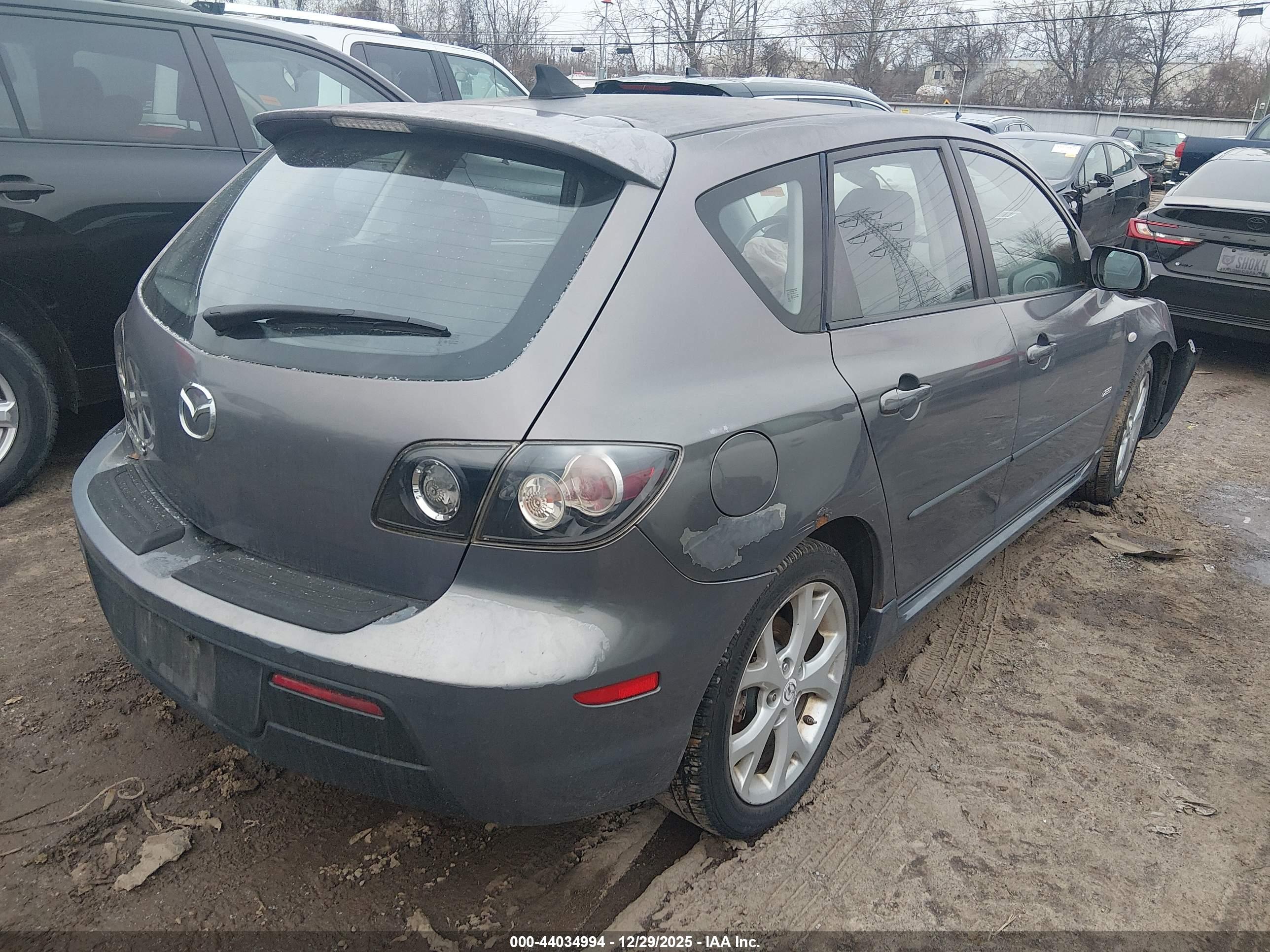 MAZDA MAZDA3 image 4