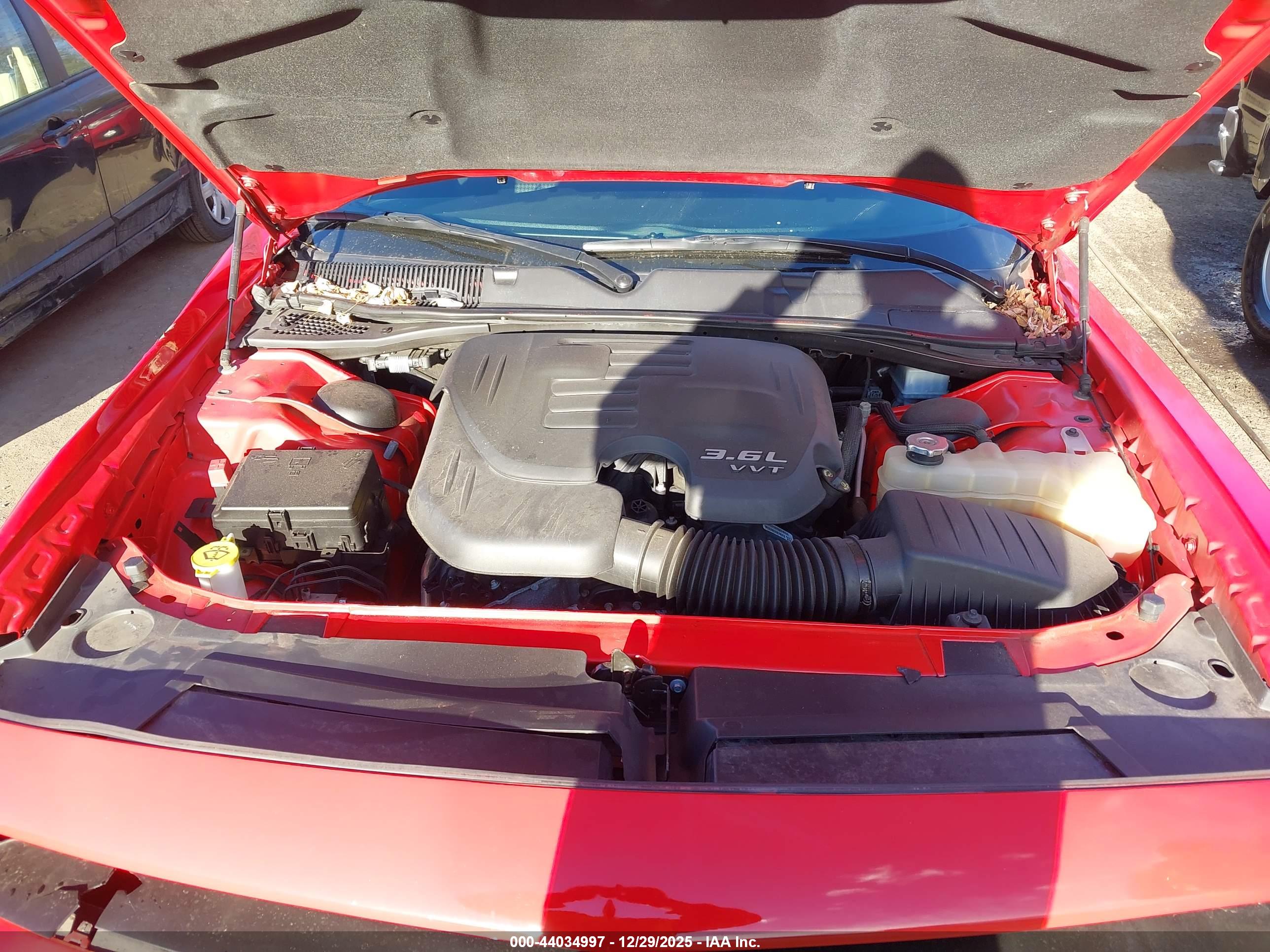 DODGE CHALLENGER image 10