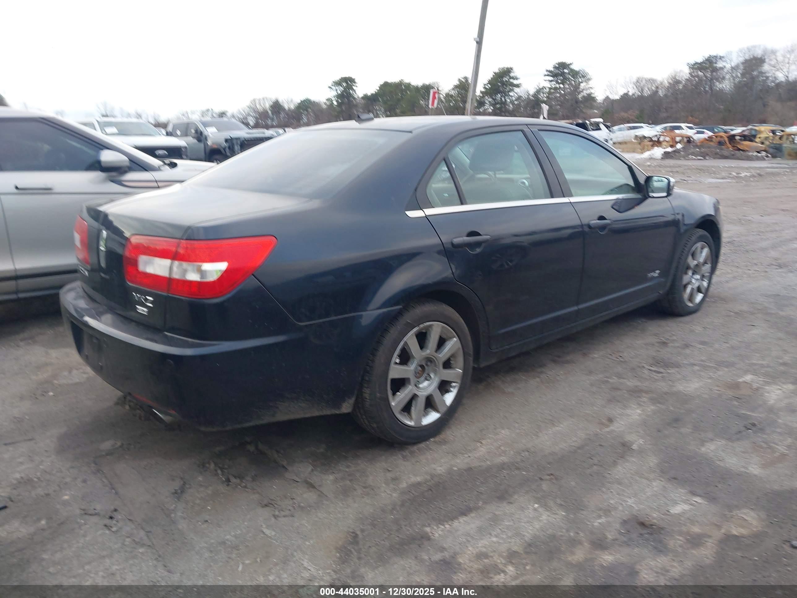 LINCOLN MKZ image 4