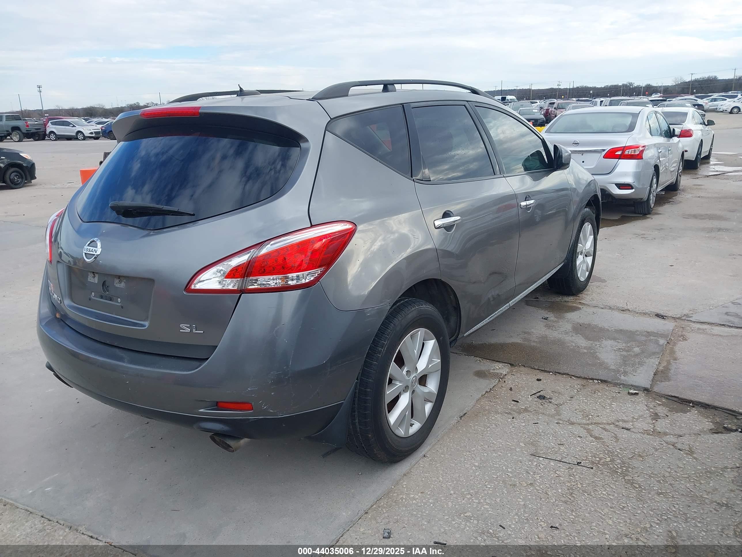 NISSAN MURANO image 4