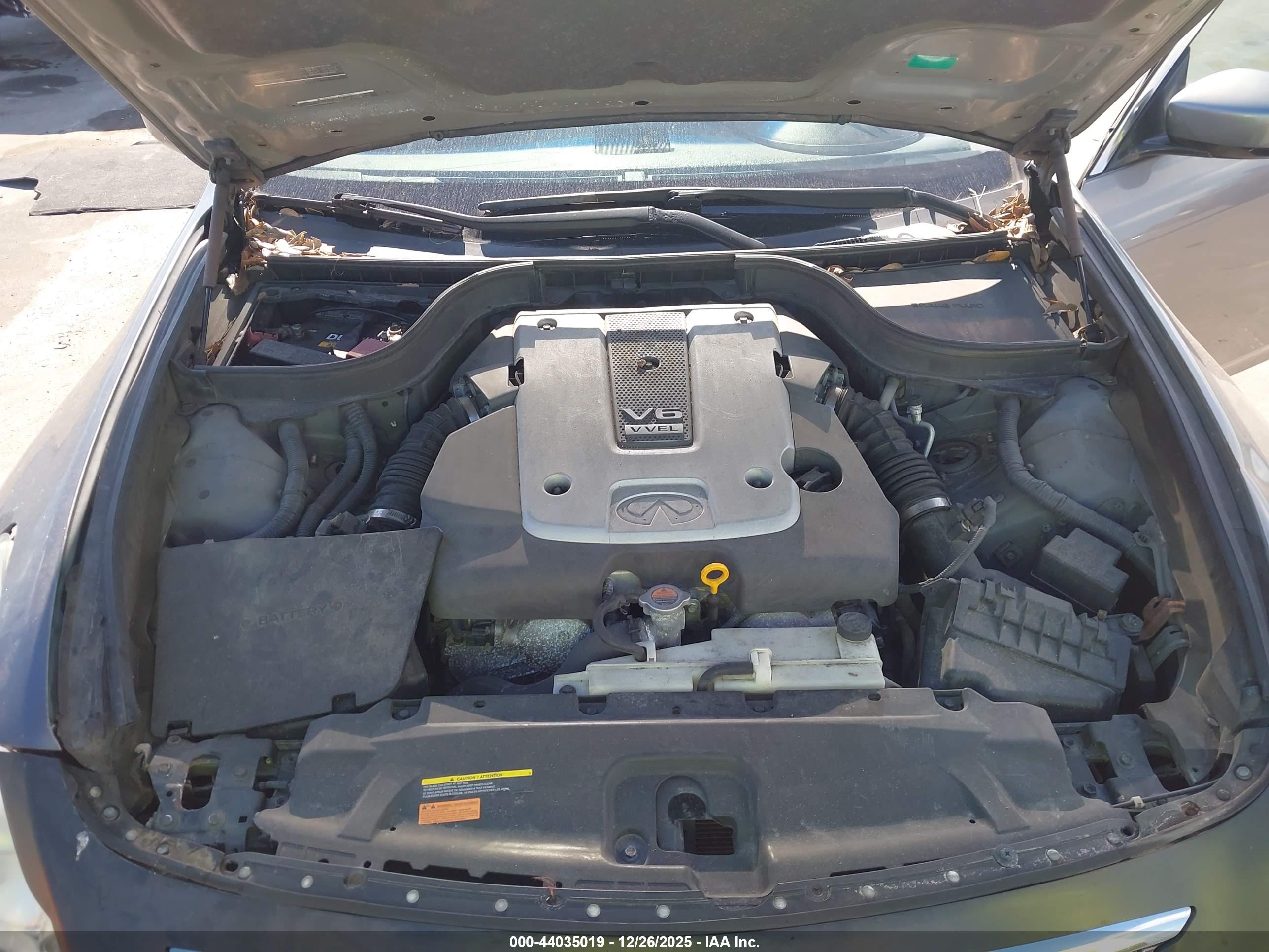 INFINITI G37 image 10