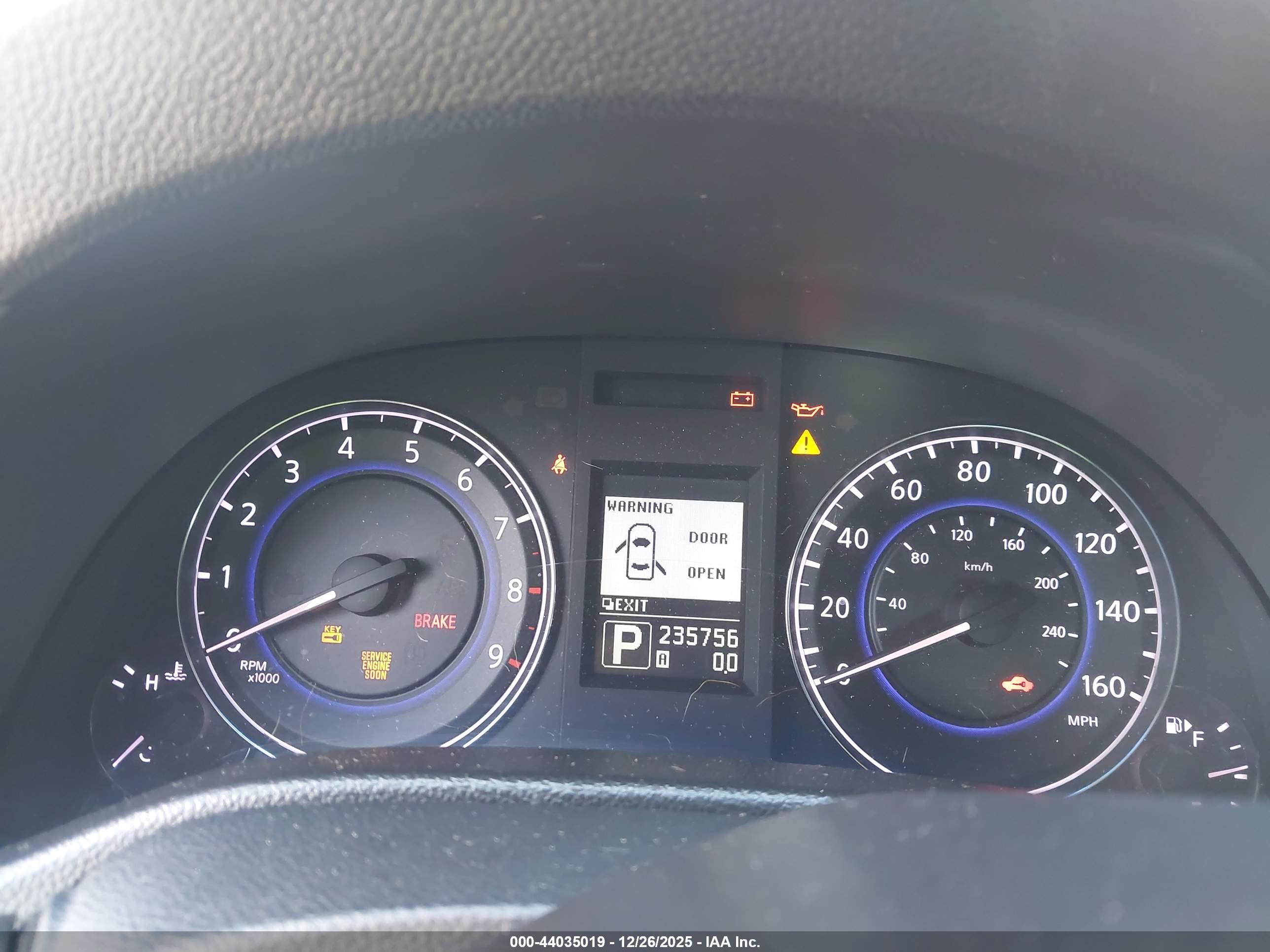INFINITI G37 image 7