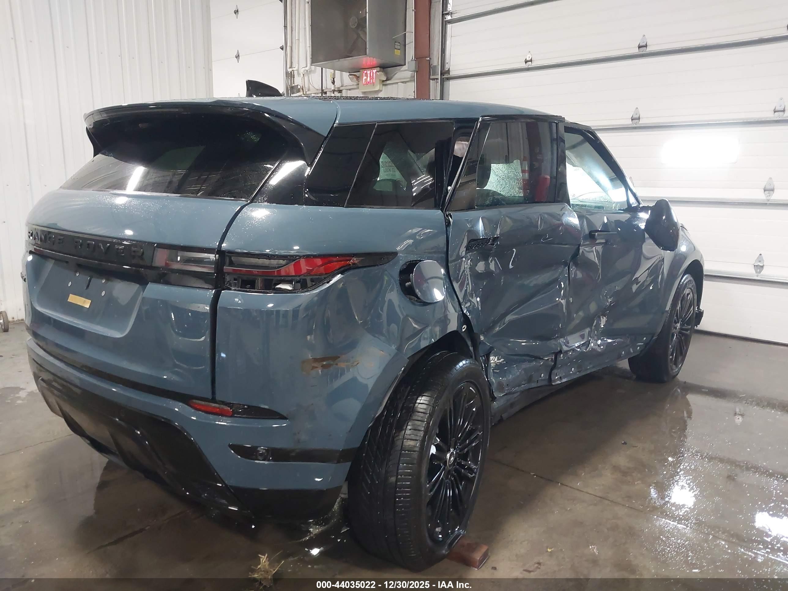 LAND ROVER image 4