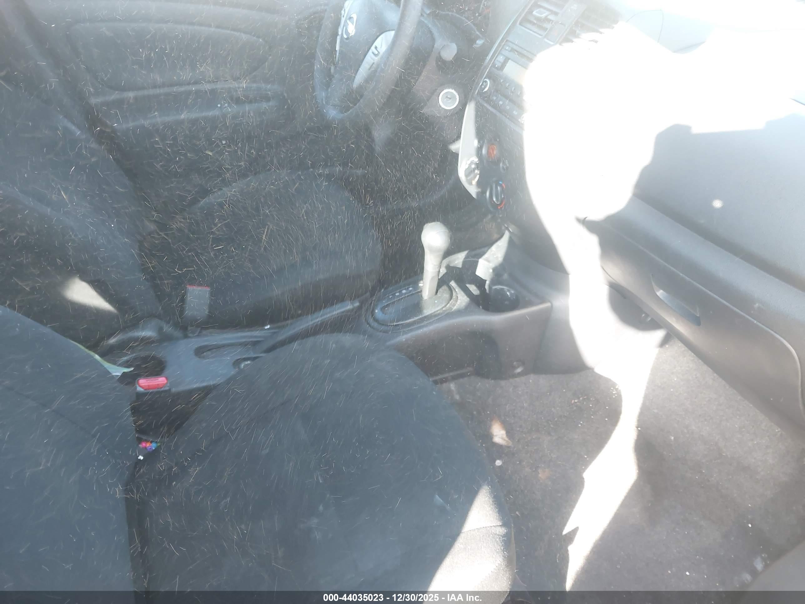 NISSAN VERSA image 5