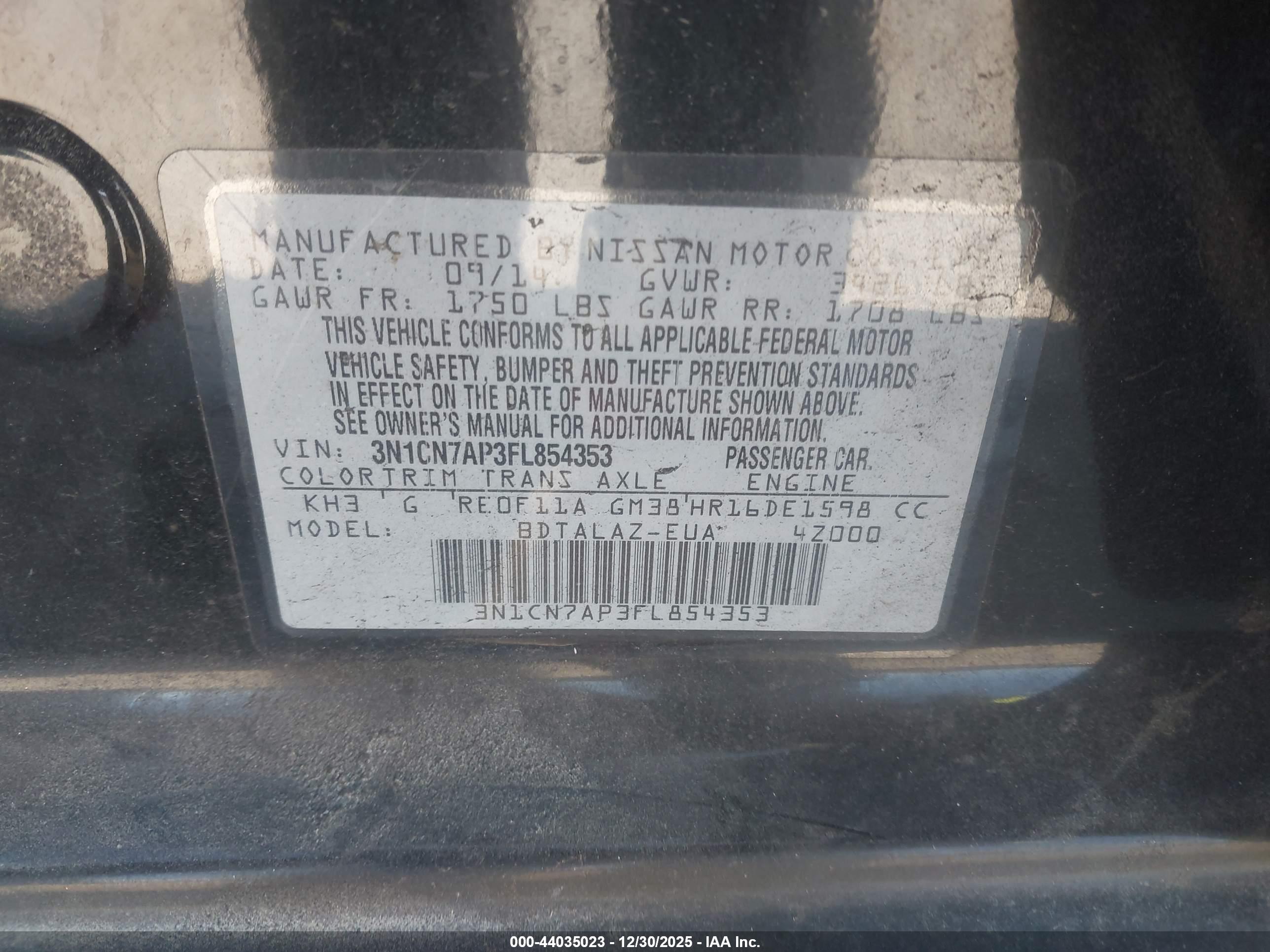 NISSAN VERSA image 9