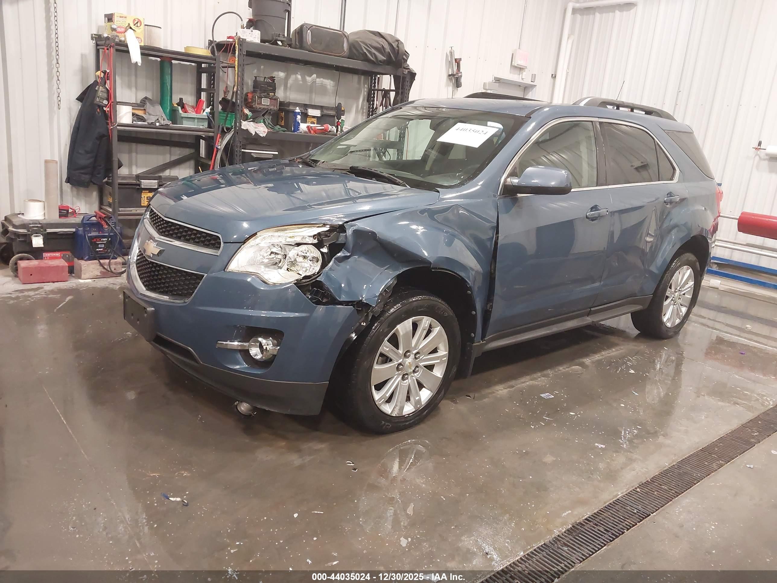 CHEVROLET EQUINOX image 2