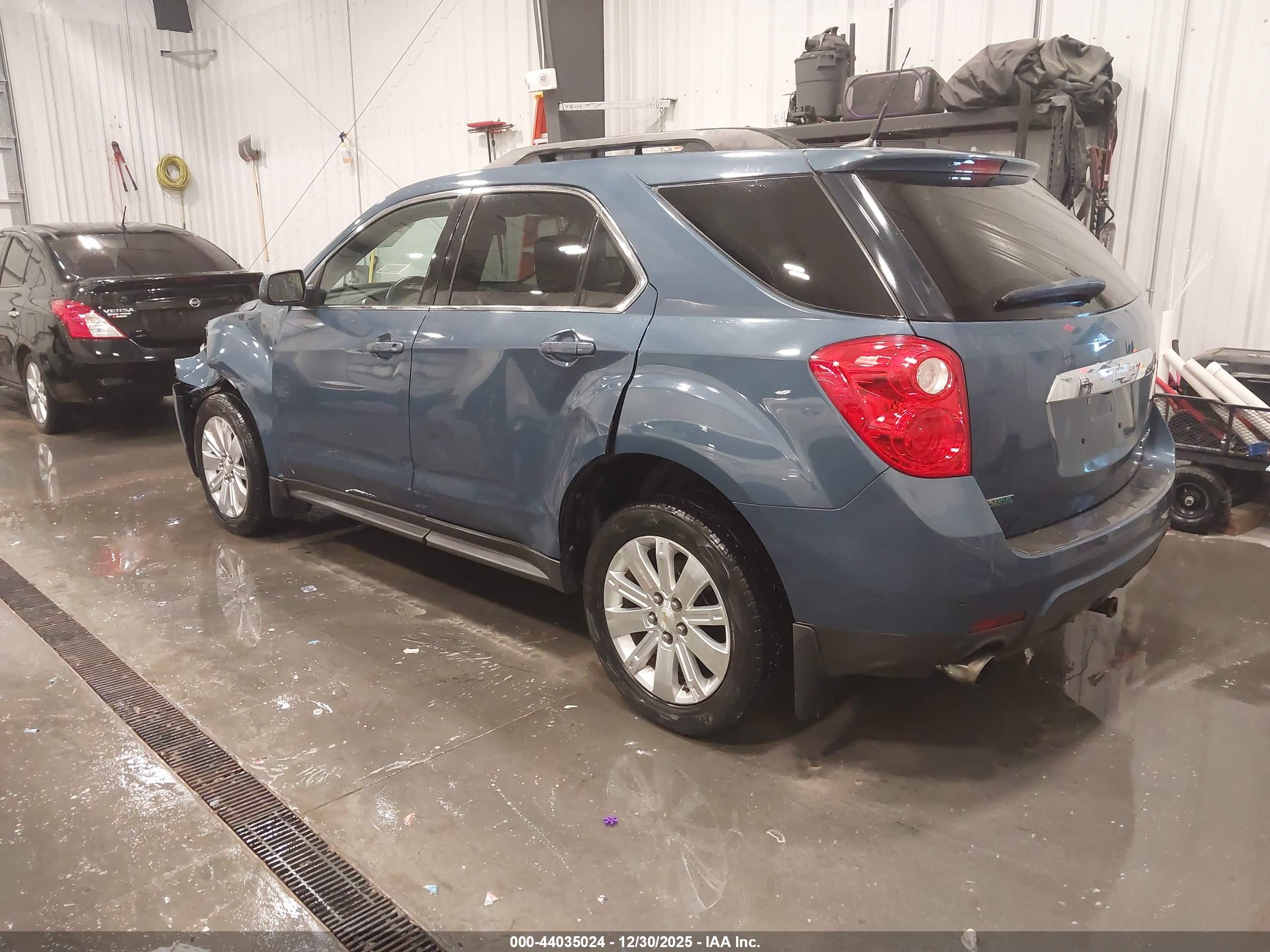 CHEVROLET EQUINOX image 3
