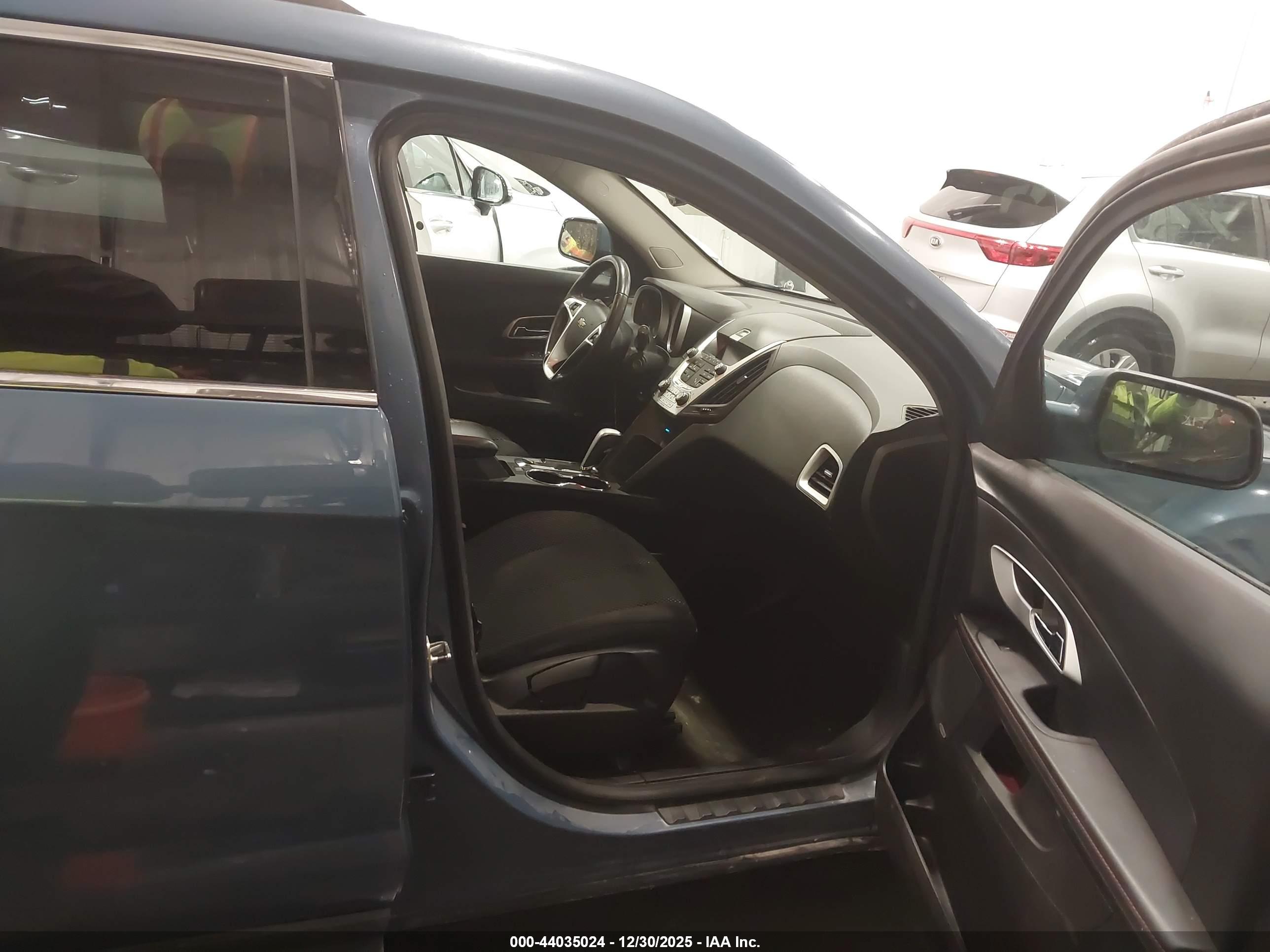 CHEVROLET EQUINOX image 5