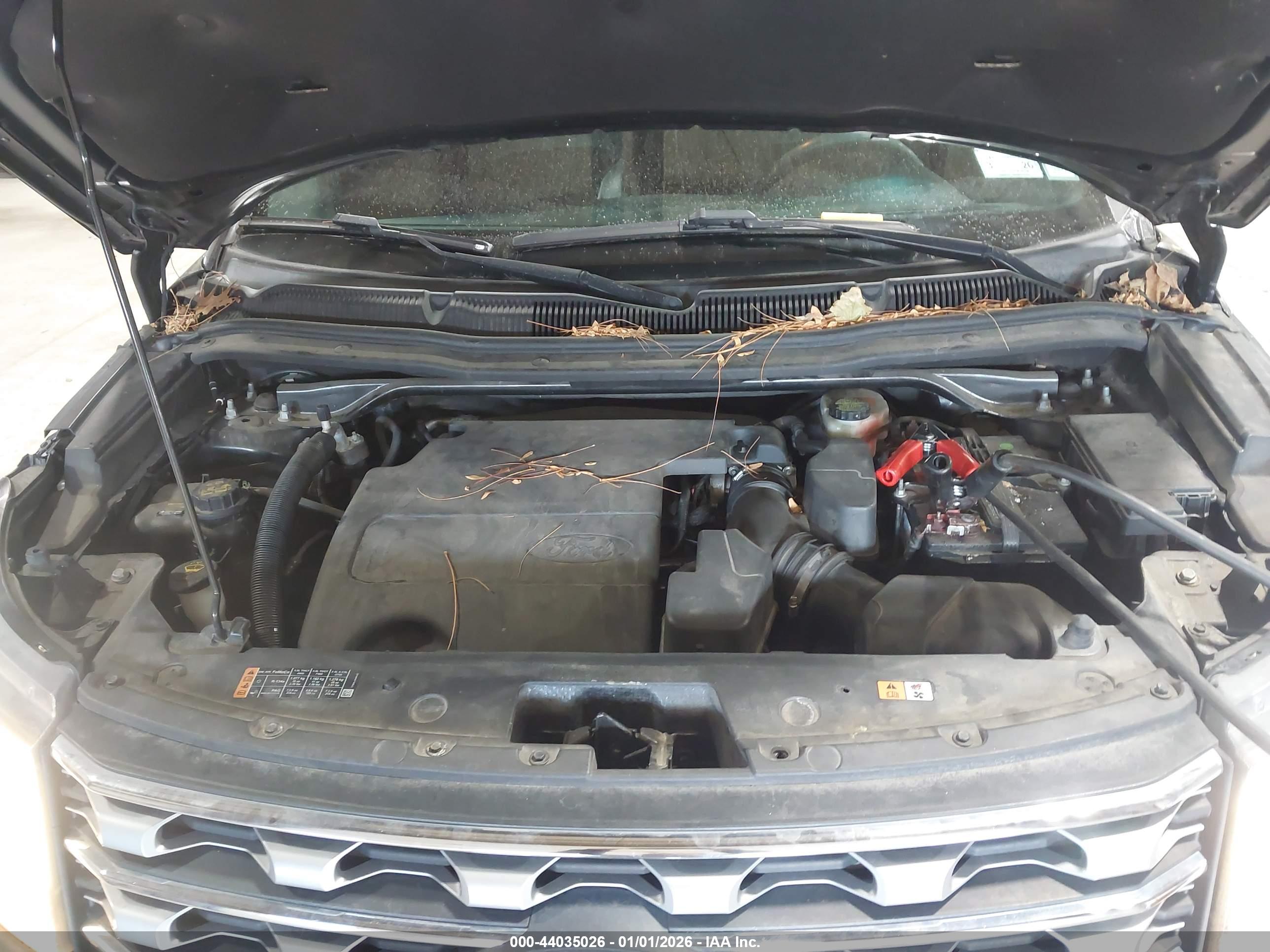 FORD EXPLORER image 10
