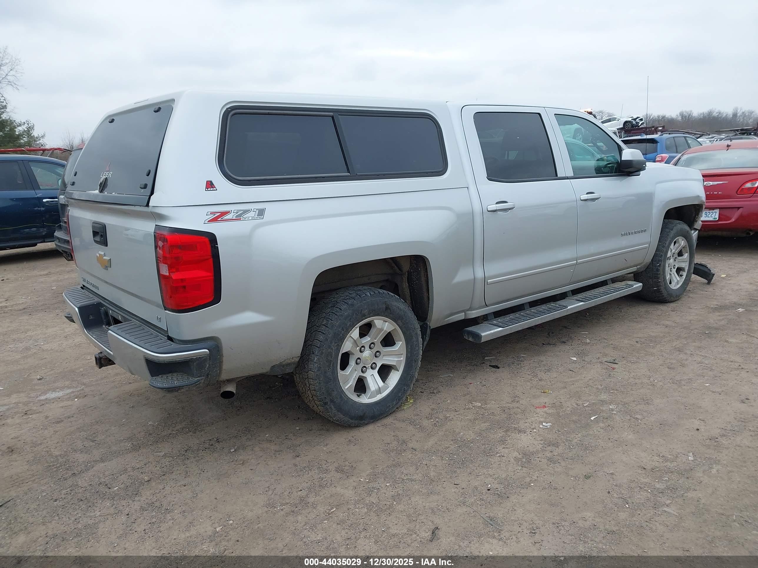CHEVROLET SILVERADO image 4
