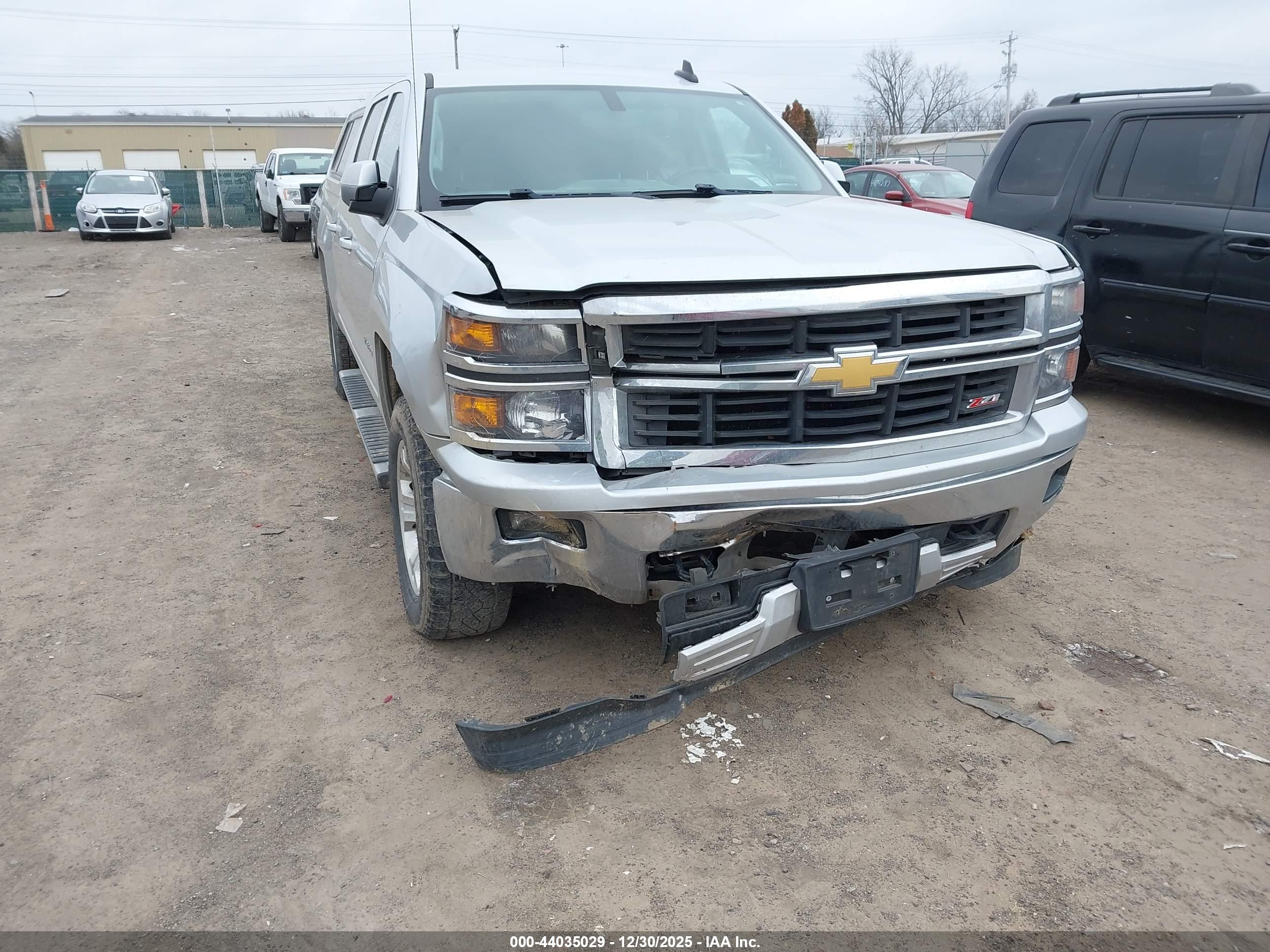 CHEVROLET SILVERADO image 6