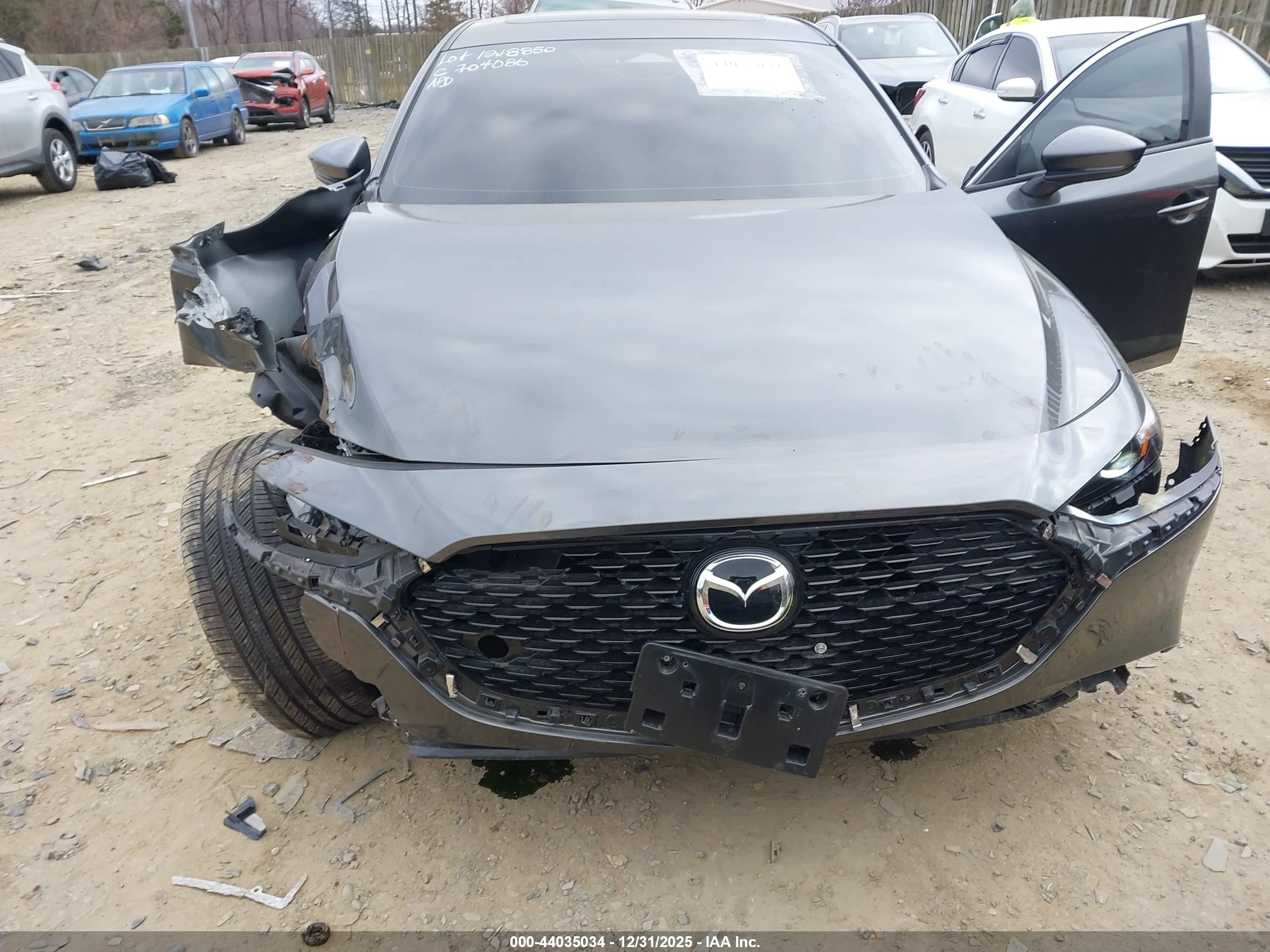 MAZDA MAZDA3 image 6