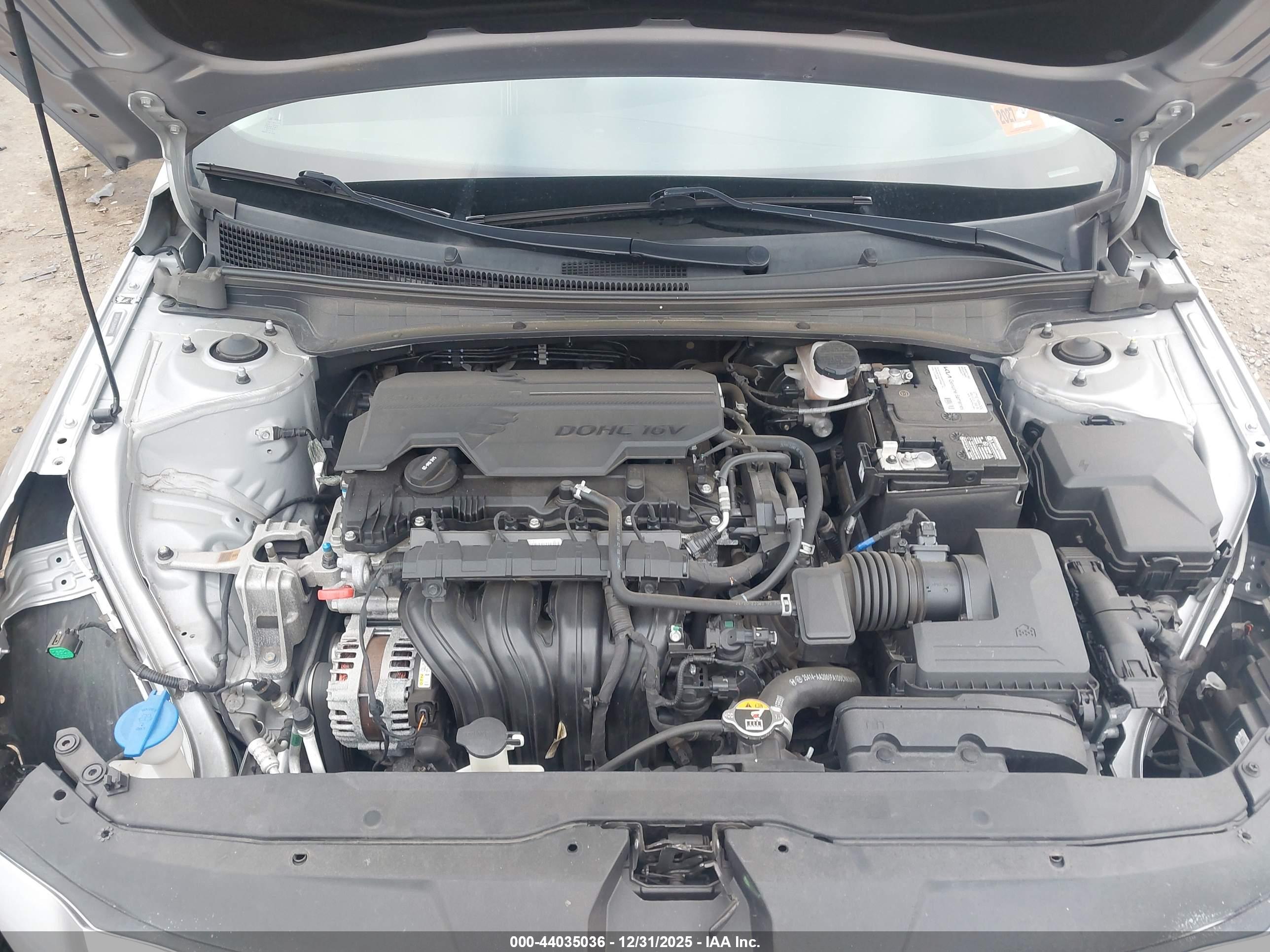 HYUNDAI ELANTRA image 10